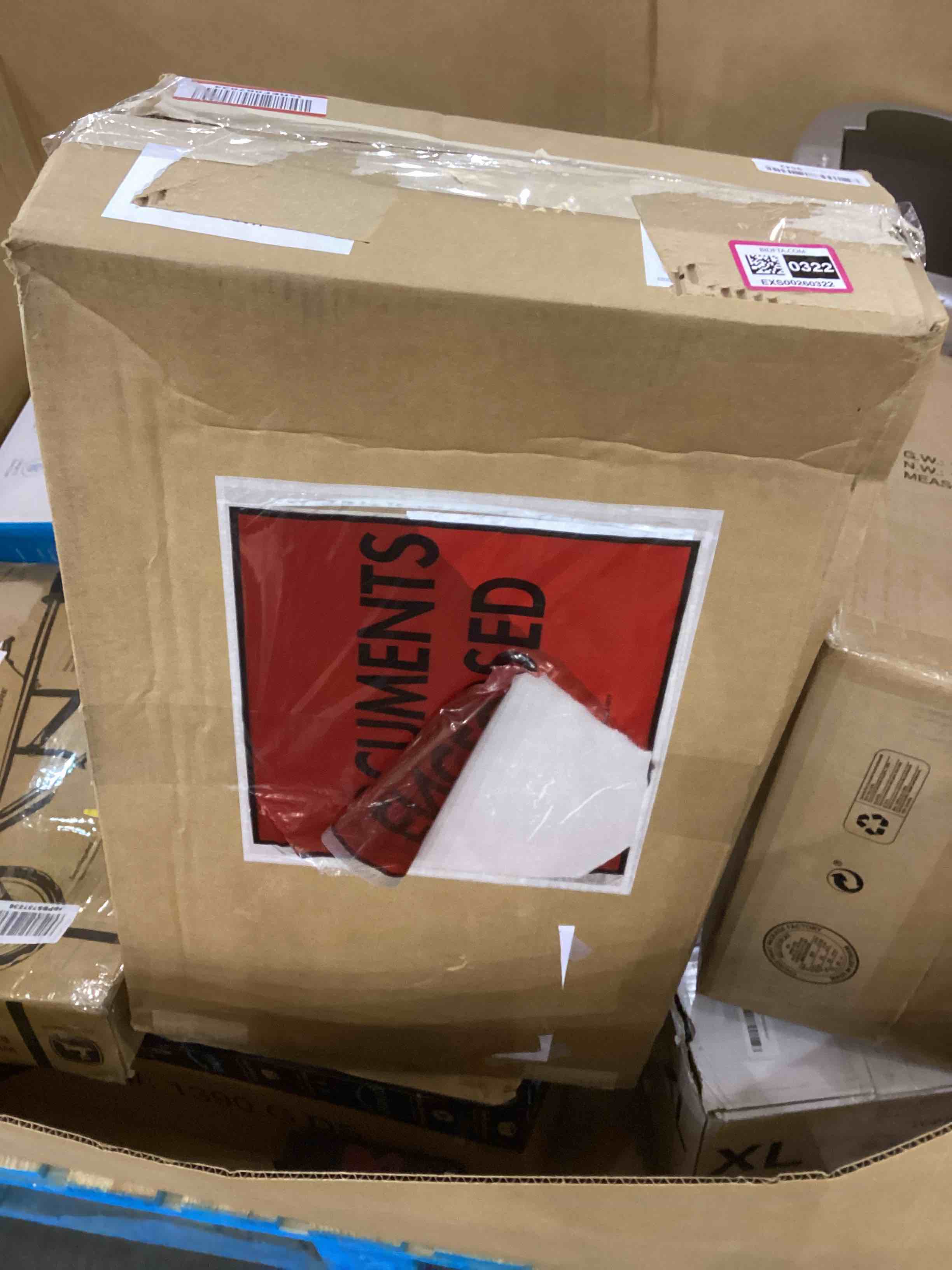 https://s3.amazonaws.com/lotting-images-prod/bidfta/EXS00260322_1684756812161.jpeg