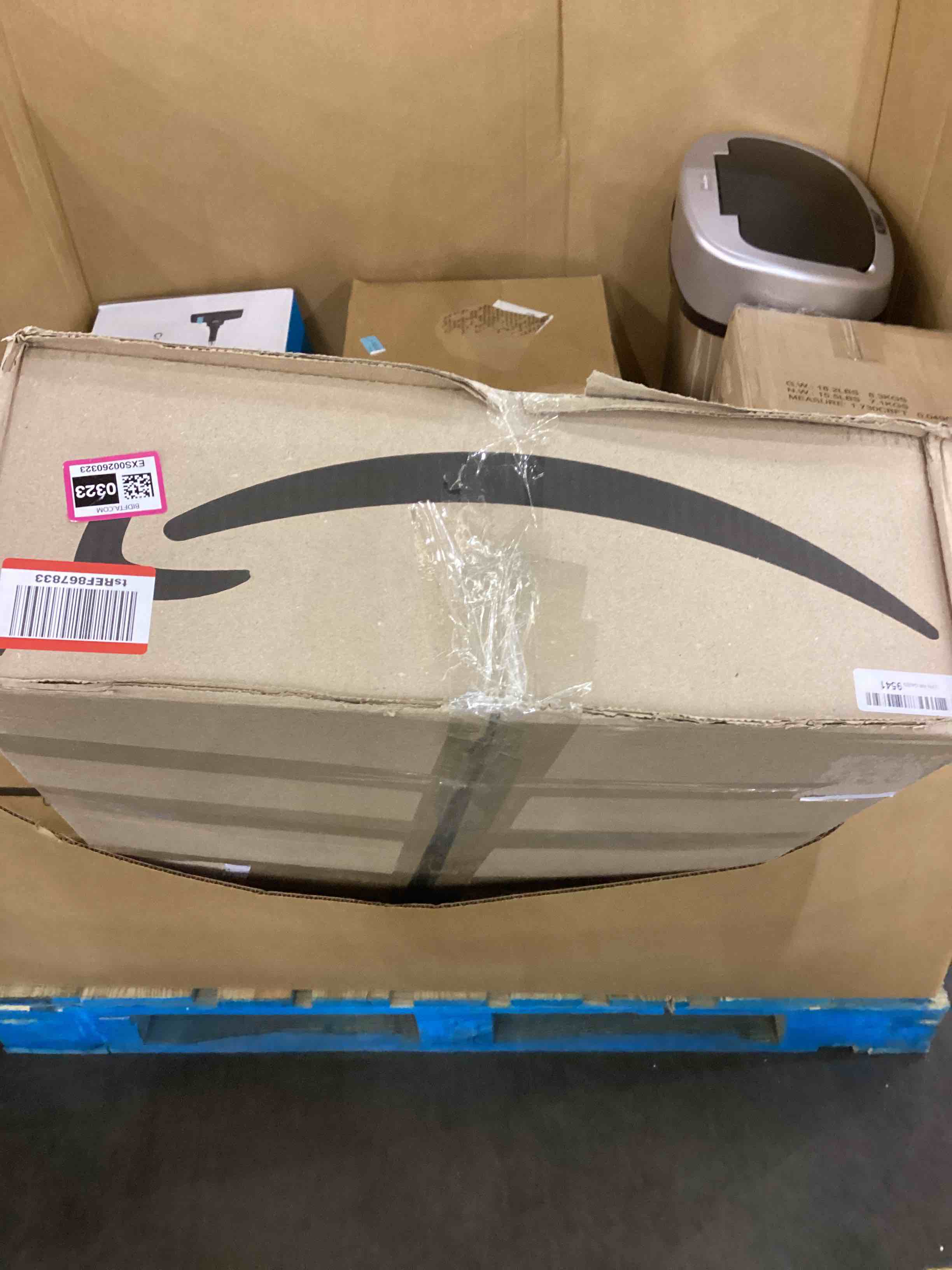 https://s3.amazonaws.com/lotting-images-prod/bidfta/EXS00260323_1684756757561.jpeg