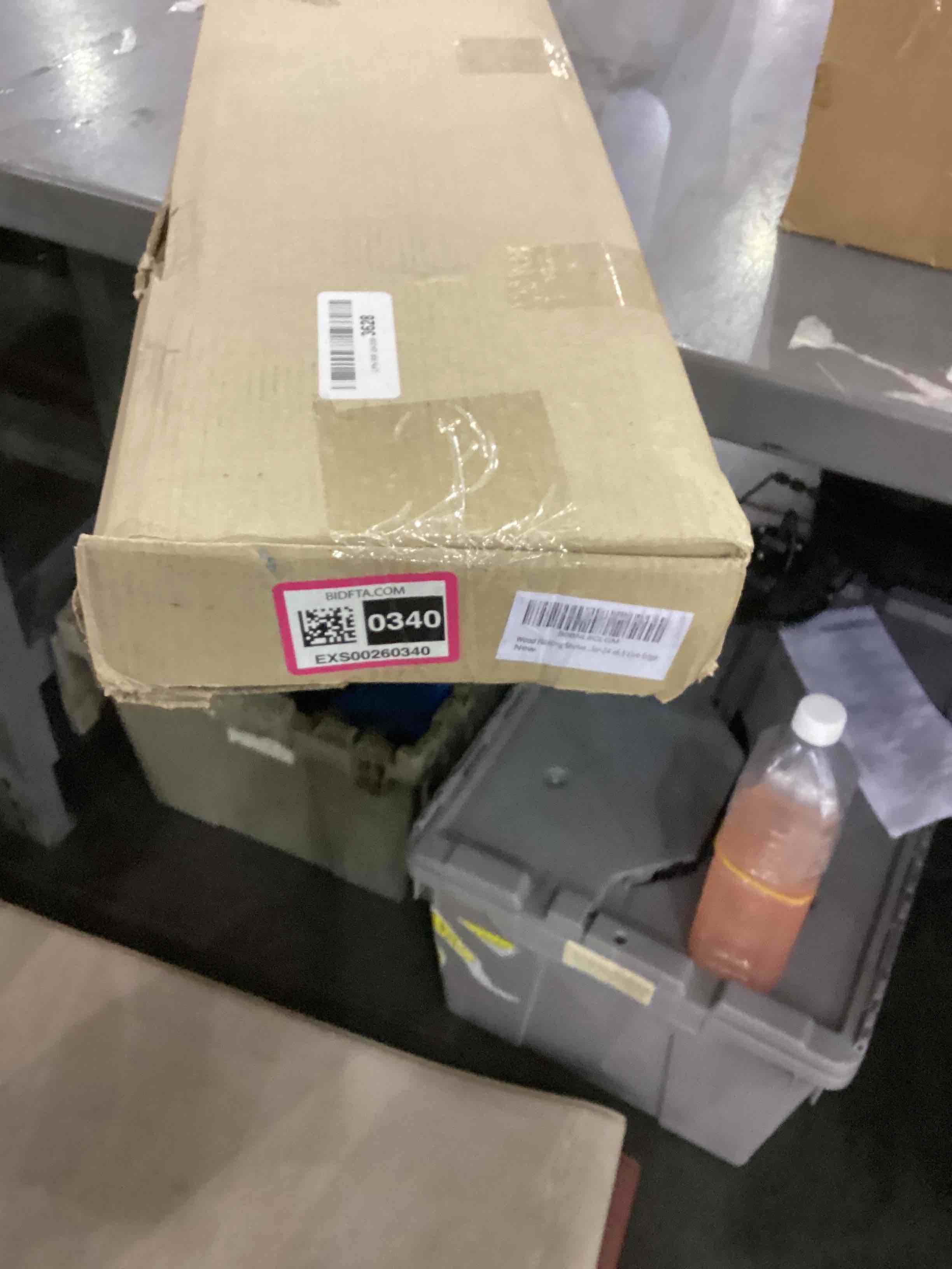 https://s3.amazonaws.com/lotting-images-prod/bidfta/EXS00260340_1684757825199.jpeg