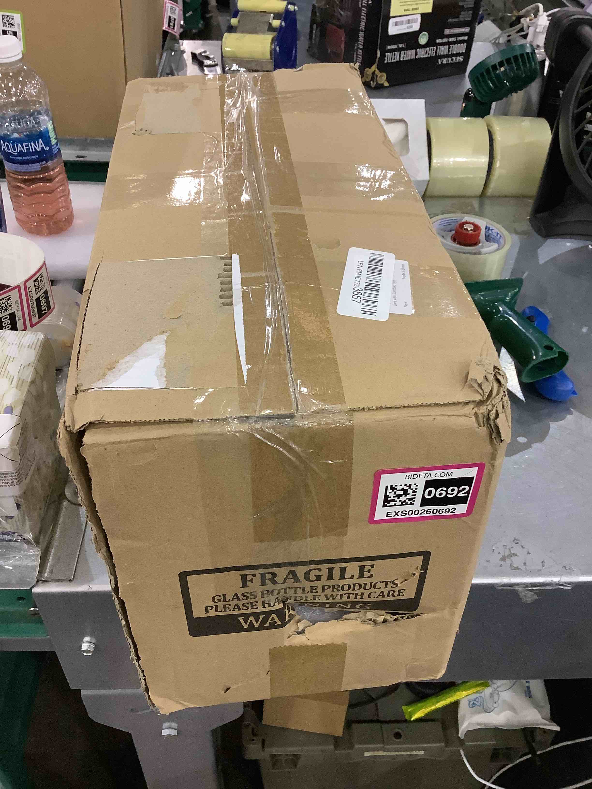 https://s3.amazonaws.com/lotting-images-prod/bidfta/EXS00260692_1684757478956.jpeg