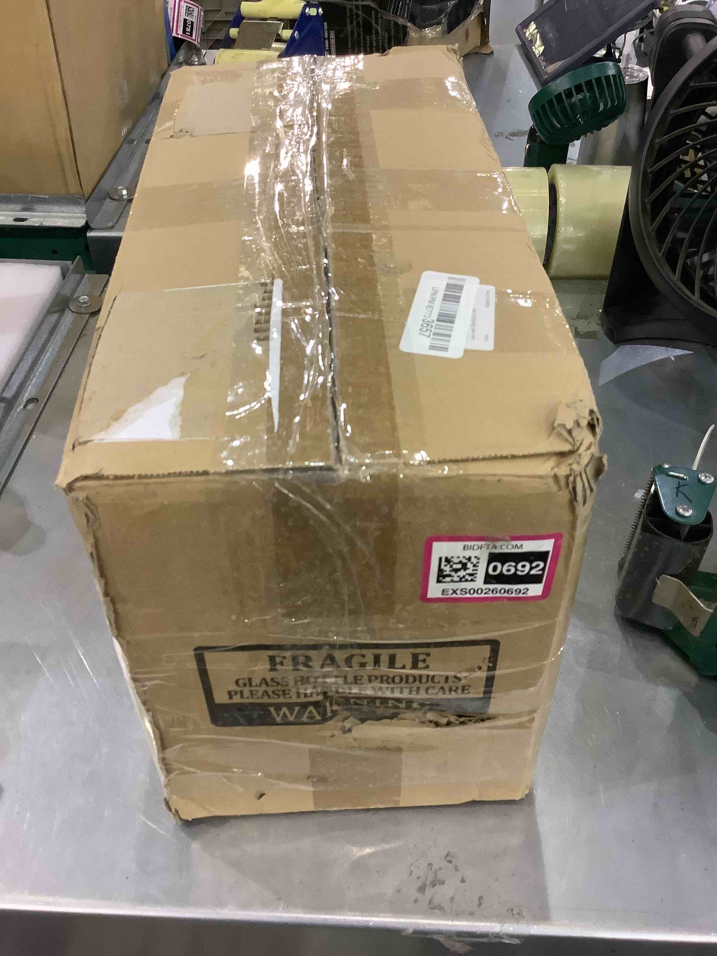 https://s3.amazonaws.com/lotting-images-prod/bidfta/EXS00260692_1684757619329.jpeg