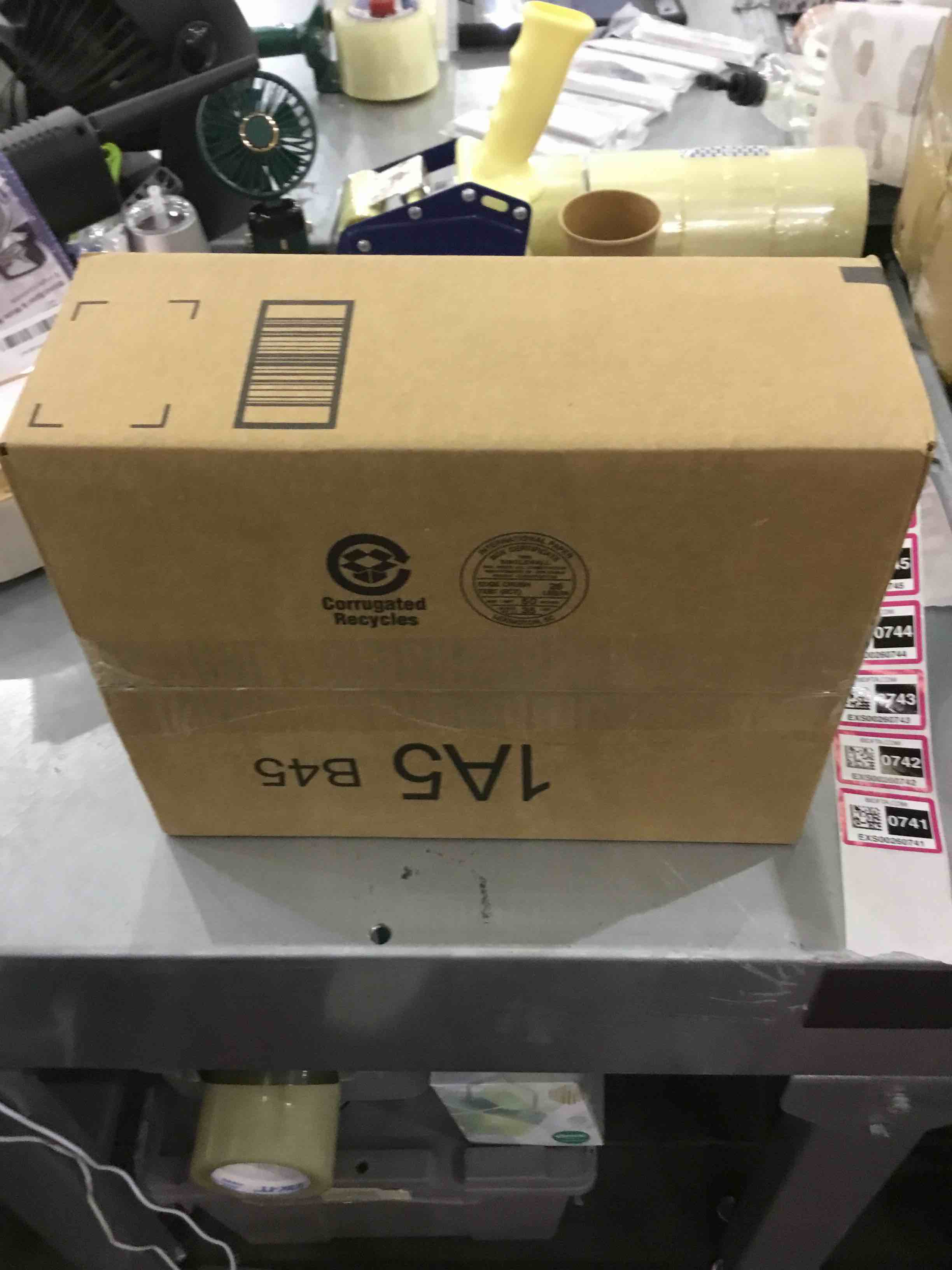 https://s3.amazonaws.com/lotting-images-prod/bidfta/EXS00260740_1684500077505.jpeg