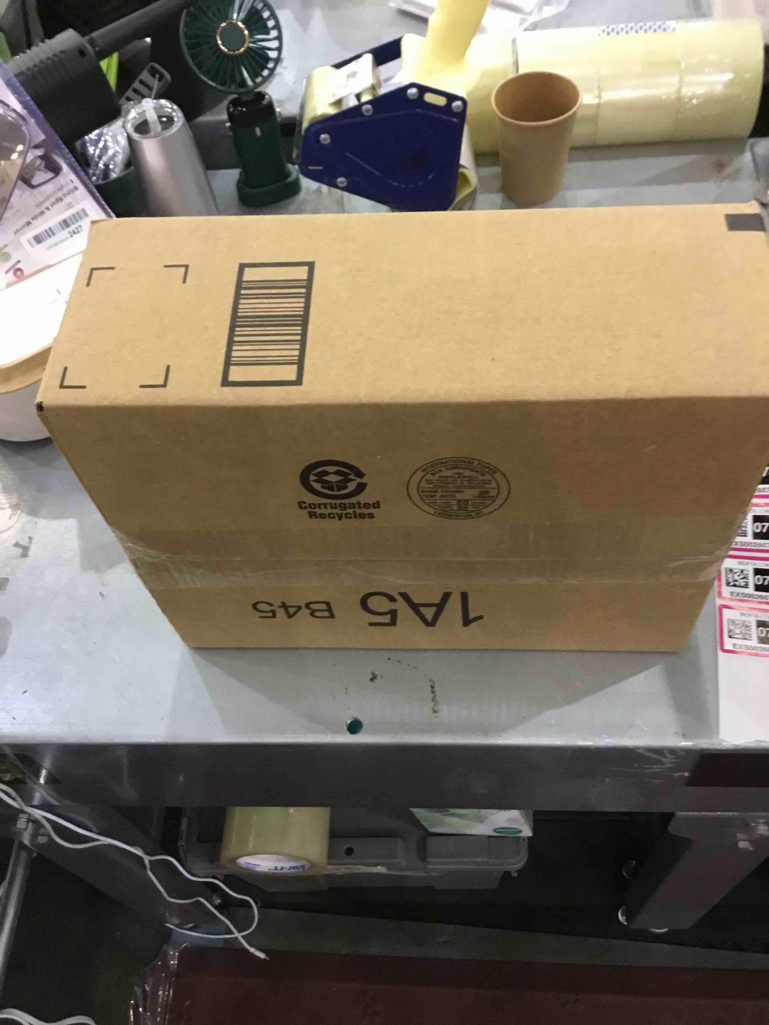 https://s3.amazonaws.com/lotting-images-prod/bidfta/EXS00260740_1684500078990.jpeg