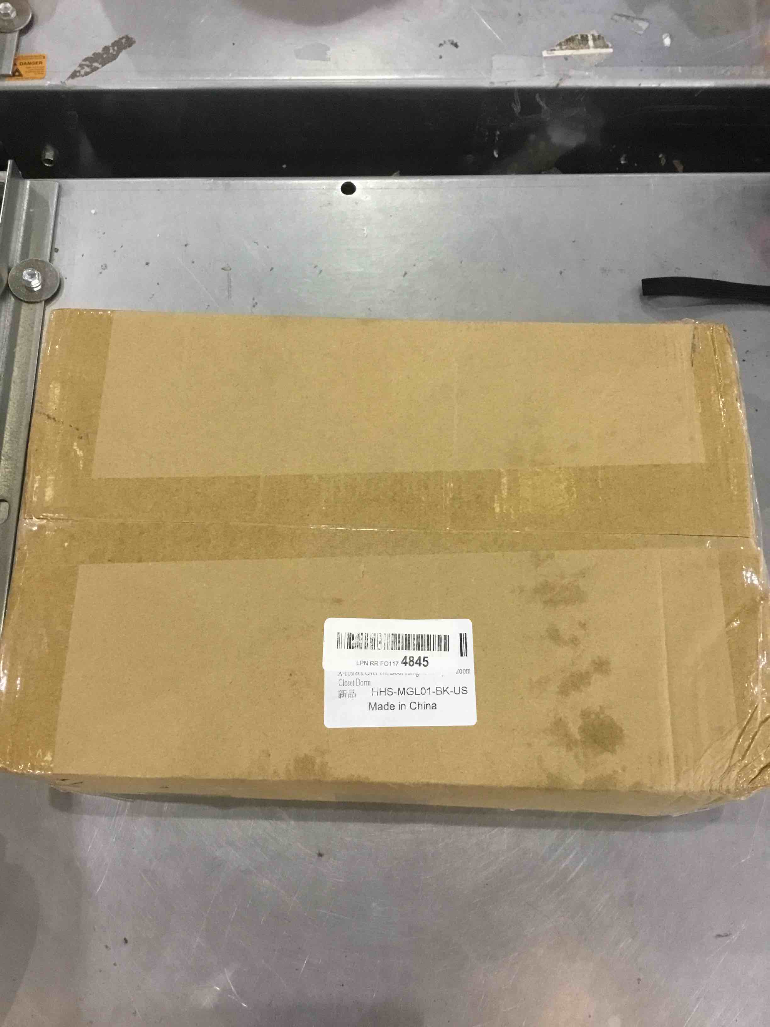 https://s3.amazonaws.com/lotting-images-prod/bidfta/EXS00262319_1684417852258.jpeg