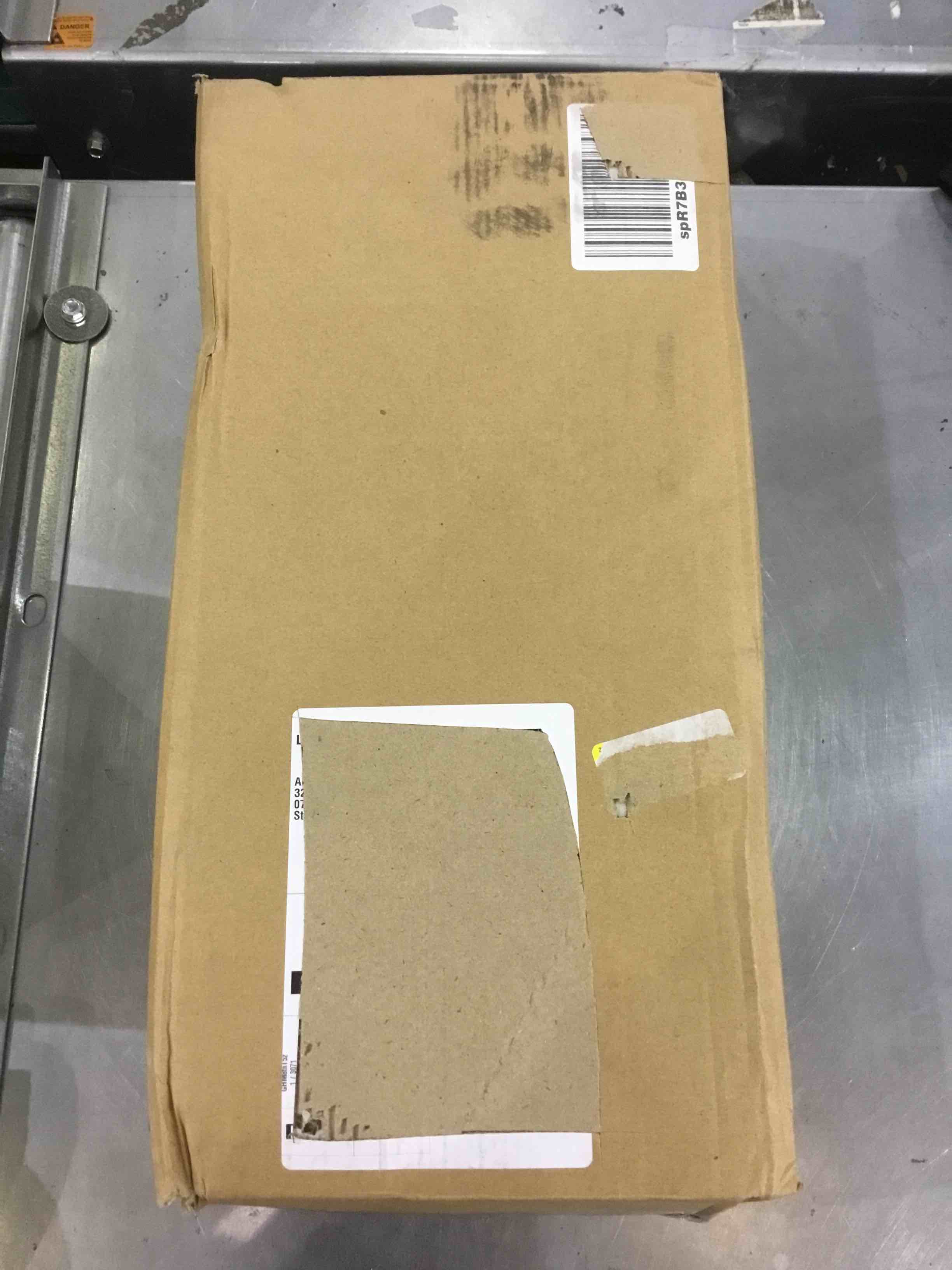 https://s3.amazonaws.com/lotting-images-prod/bidfta/EXS00262345_1684420490687.jpeg