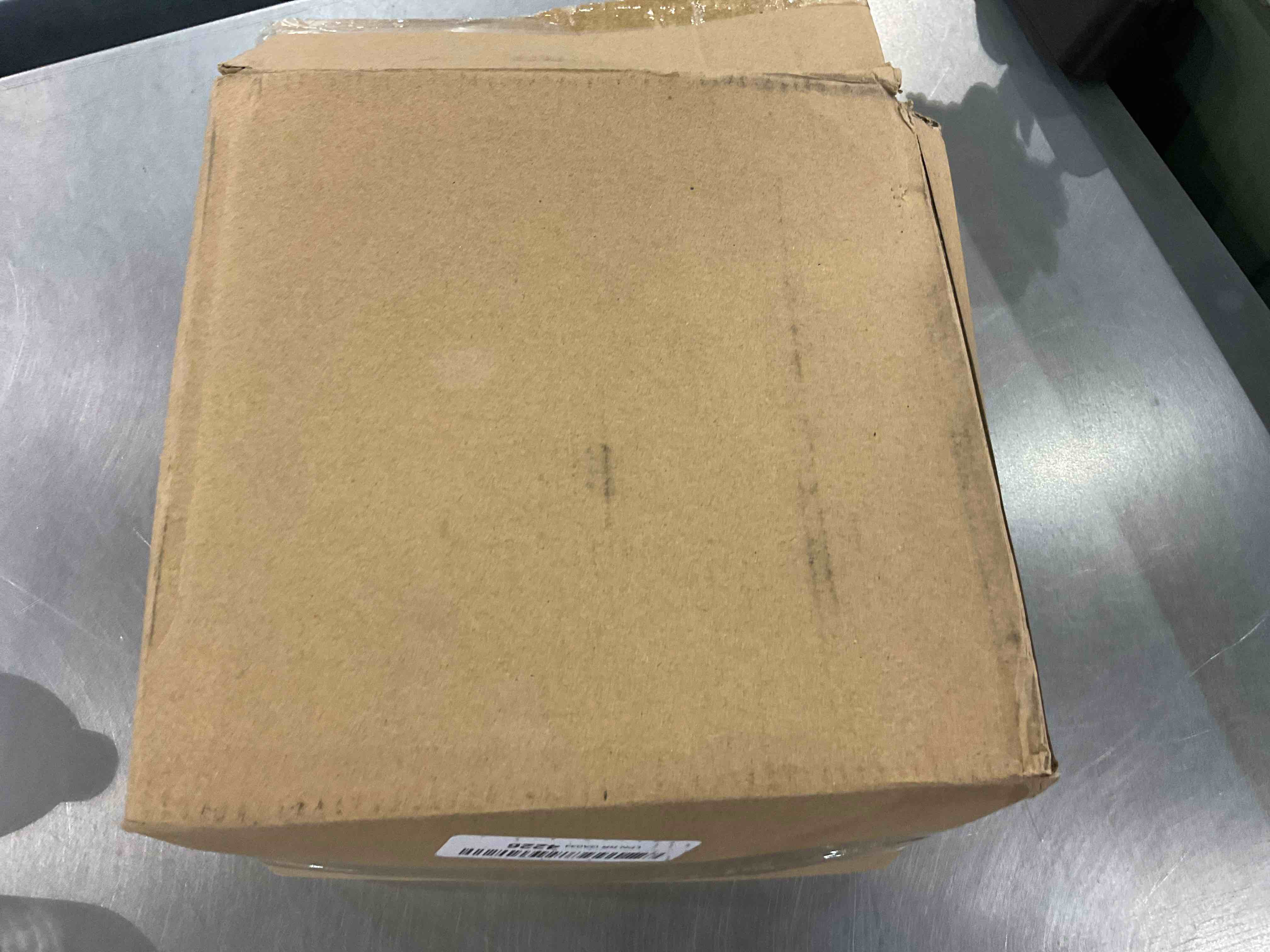https://s3.amazonaws.com/lotting-images-prod/bidfta/EXS00262899_1684497622537.jpeg
