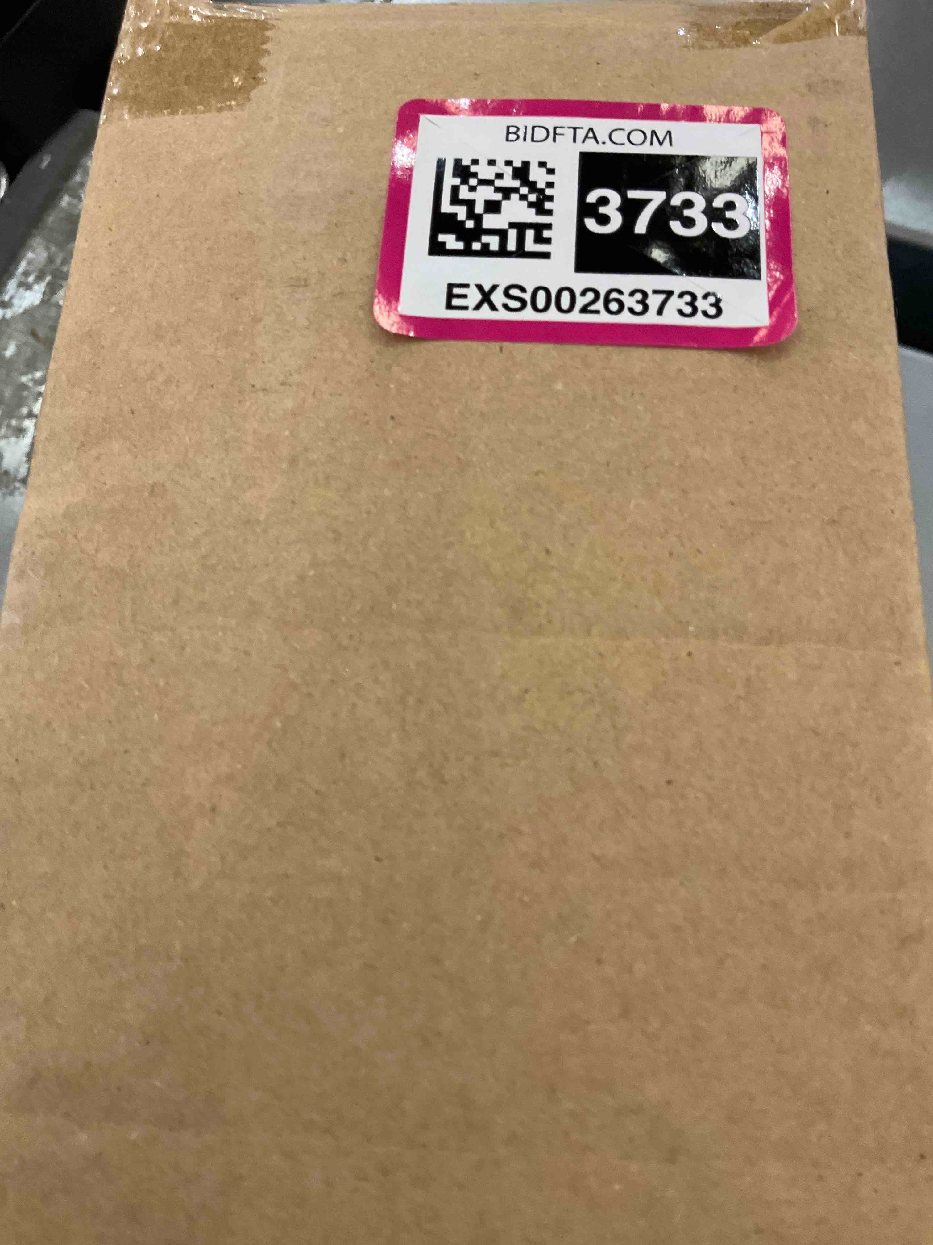 https://s3.amazonaws.com/lotting-images-prod/bidfta/EXS00263733_1684336002880.jpeg