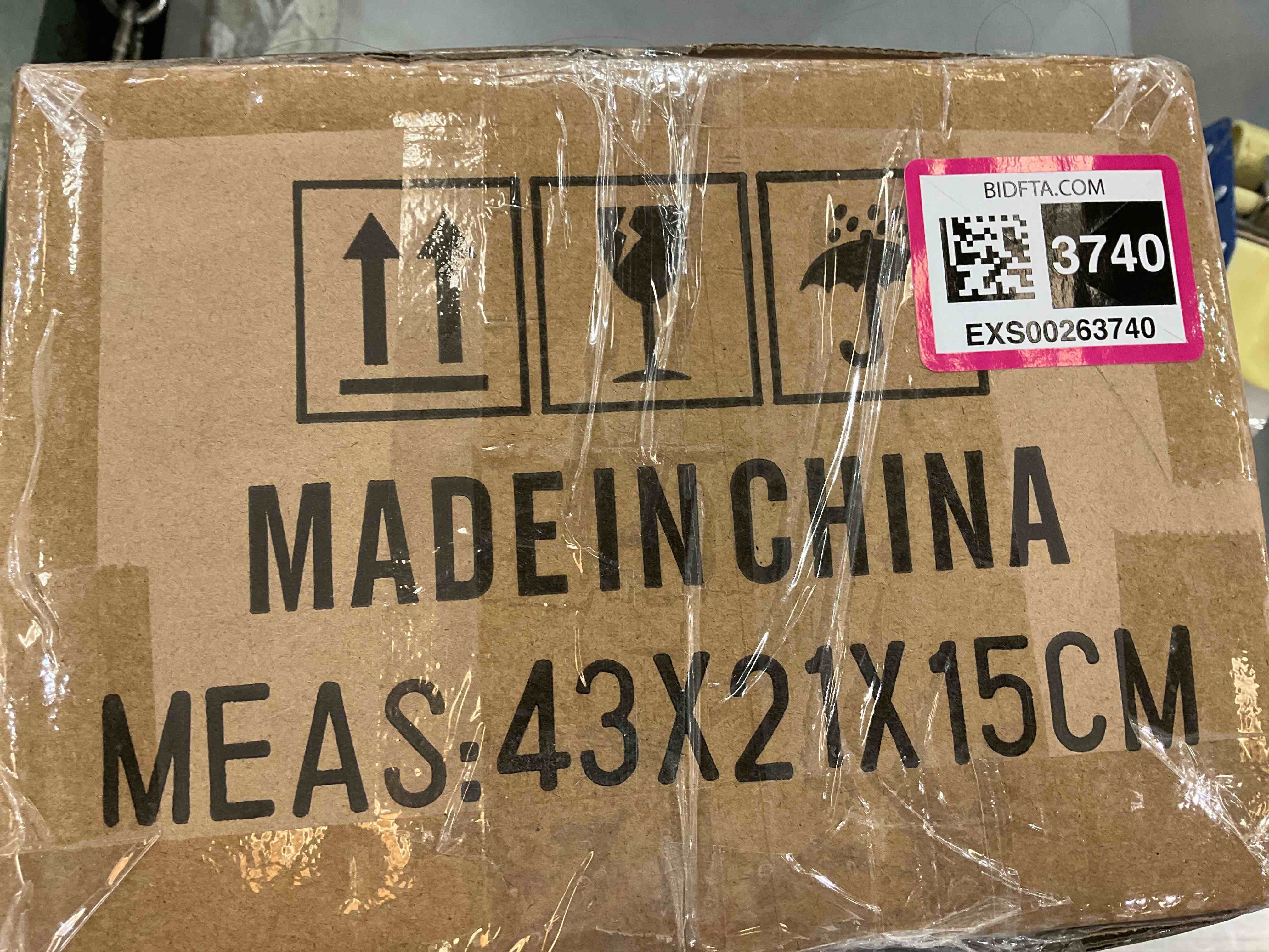 https://s3.amazonaws.com/lotting-images-prod/bidfta/EXS00263740_1684336742549.jpeg