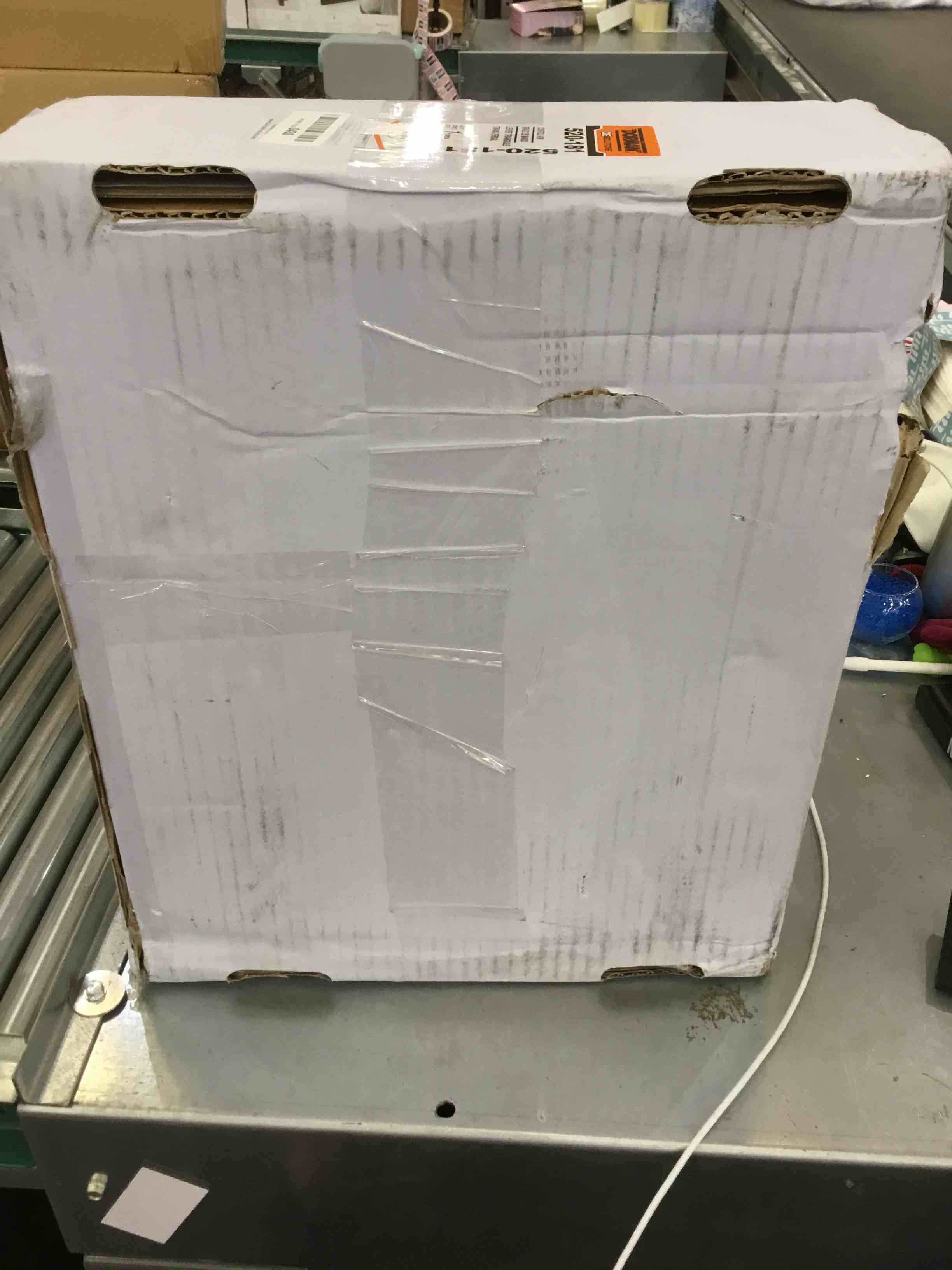 https://s3.amazonaws.com/lotting-images-prod/bidfta/EXS00266816_1684258060008.jpeg