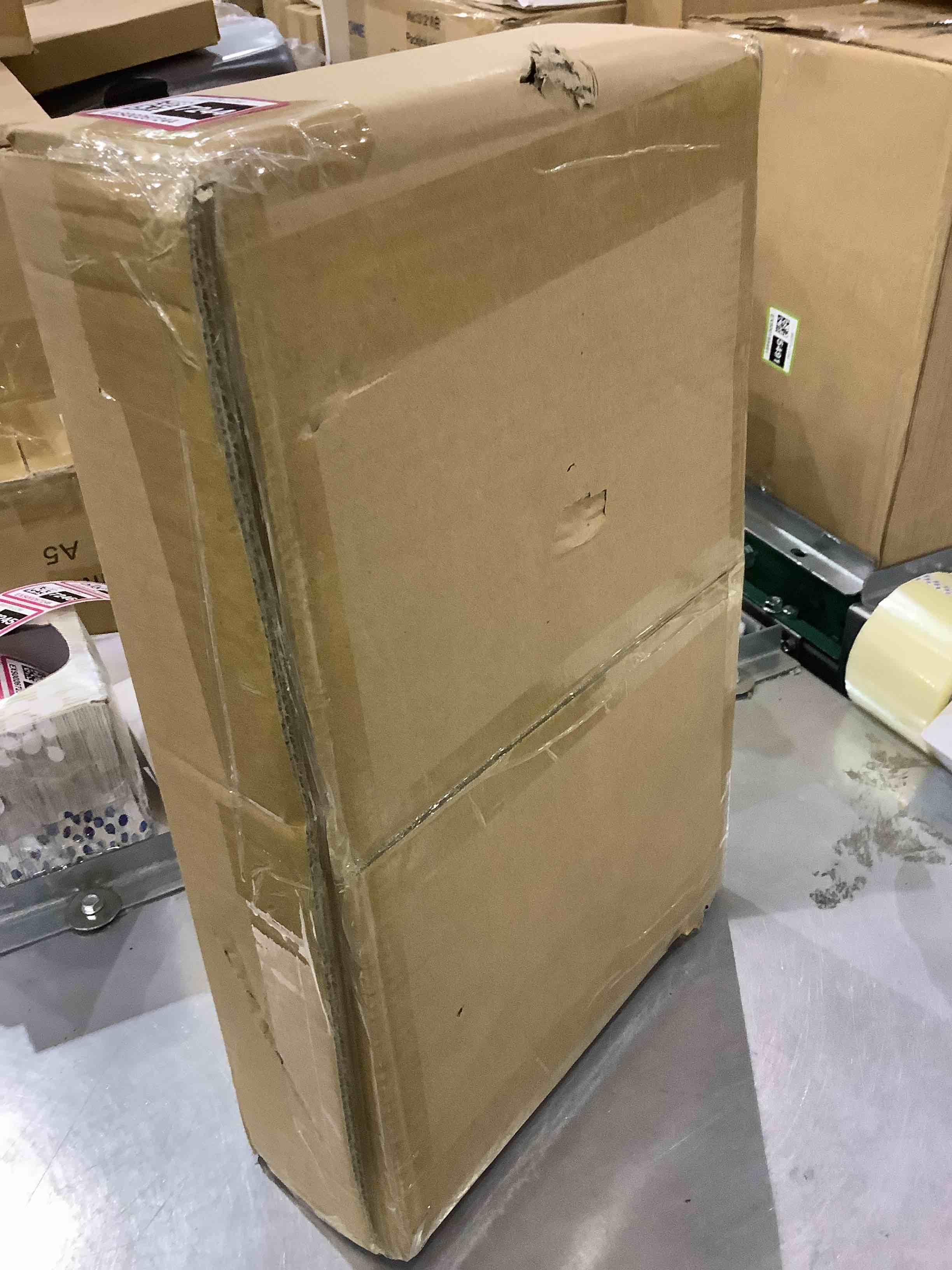 https://s3.amazonaws.com/lotting-images-prod/bidfta/EXS00267244_1684759359366.jpeg