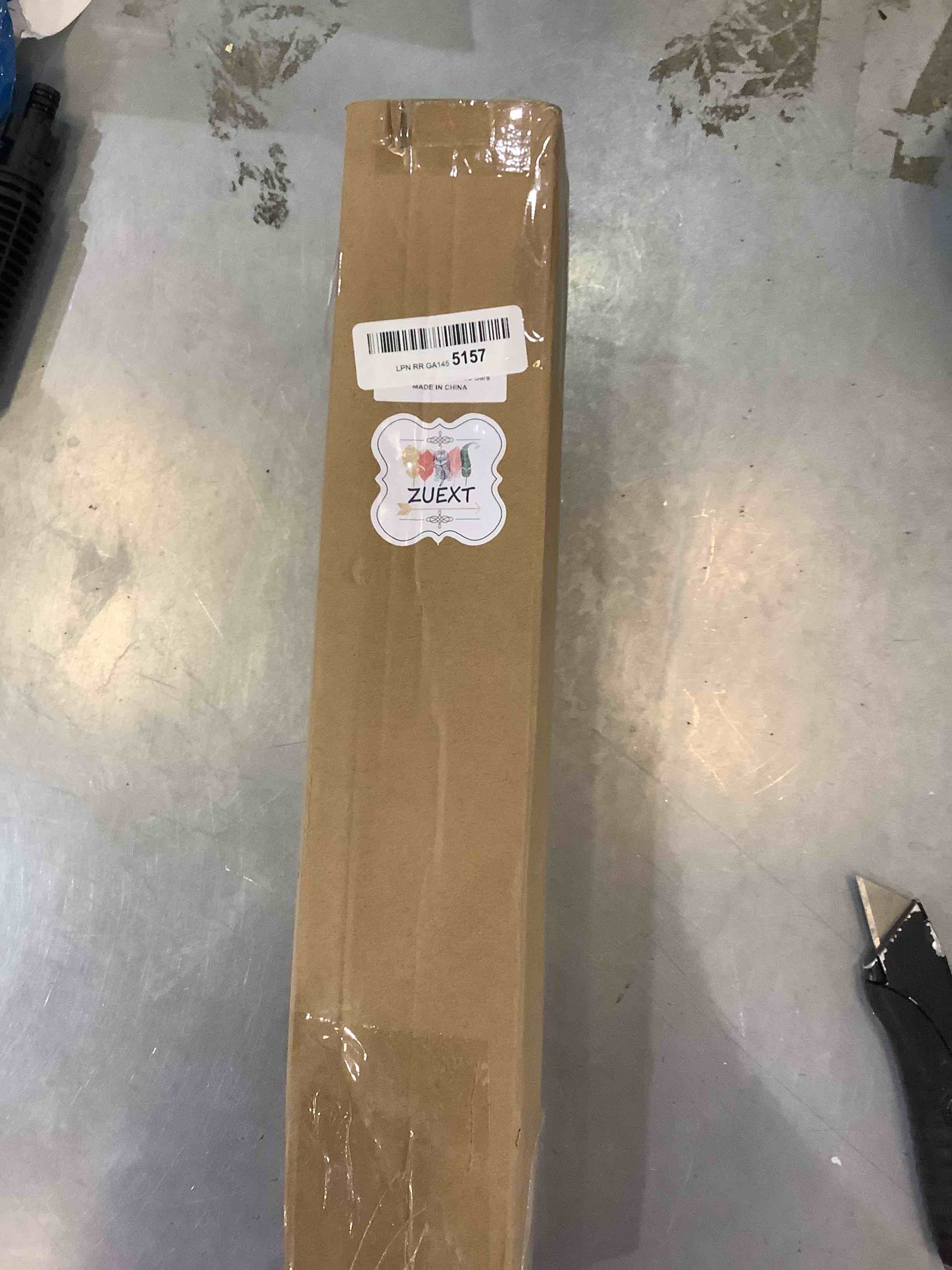 https://s3.amazonaws.com/lotting-images-prod/bidfta/EXS00267454_1685026239606.jpeg