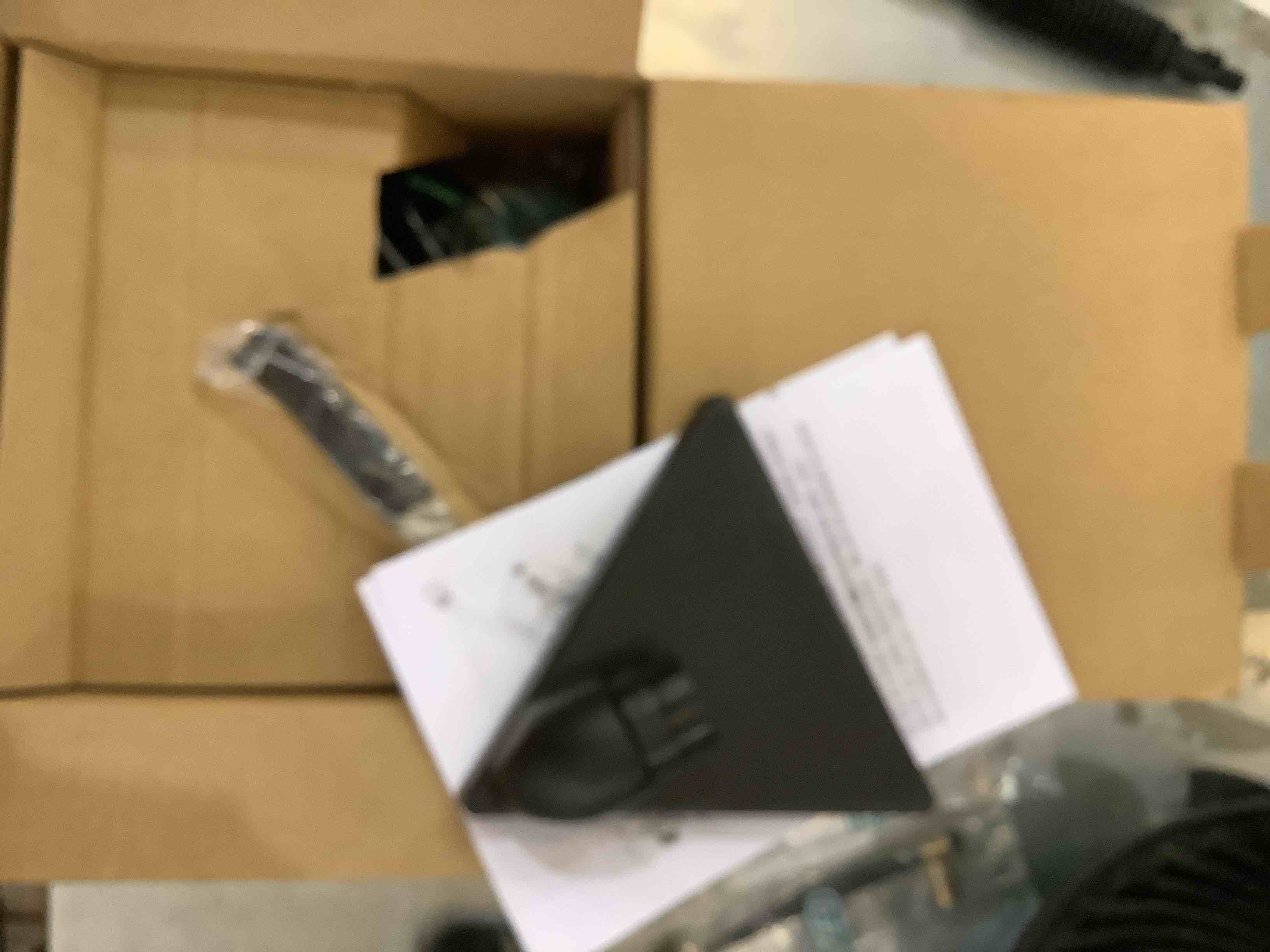 https://s3.amazonaws.com/lotting-images-prod/bidfta/EXS00267459_1685027632600.jpeg