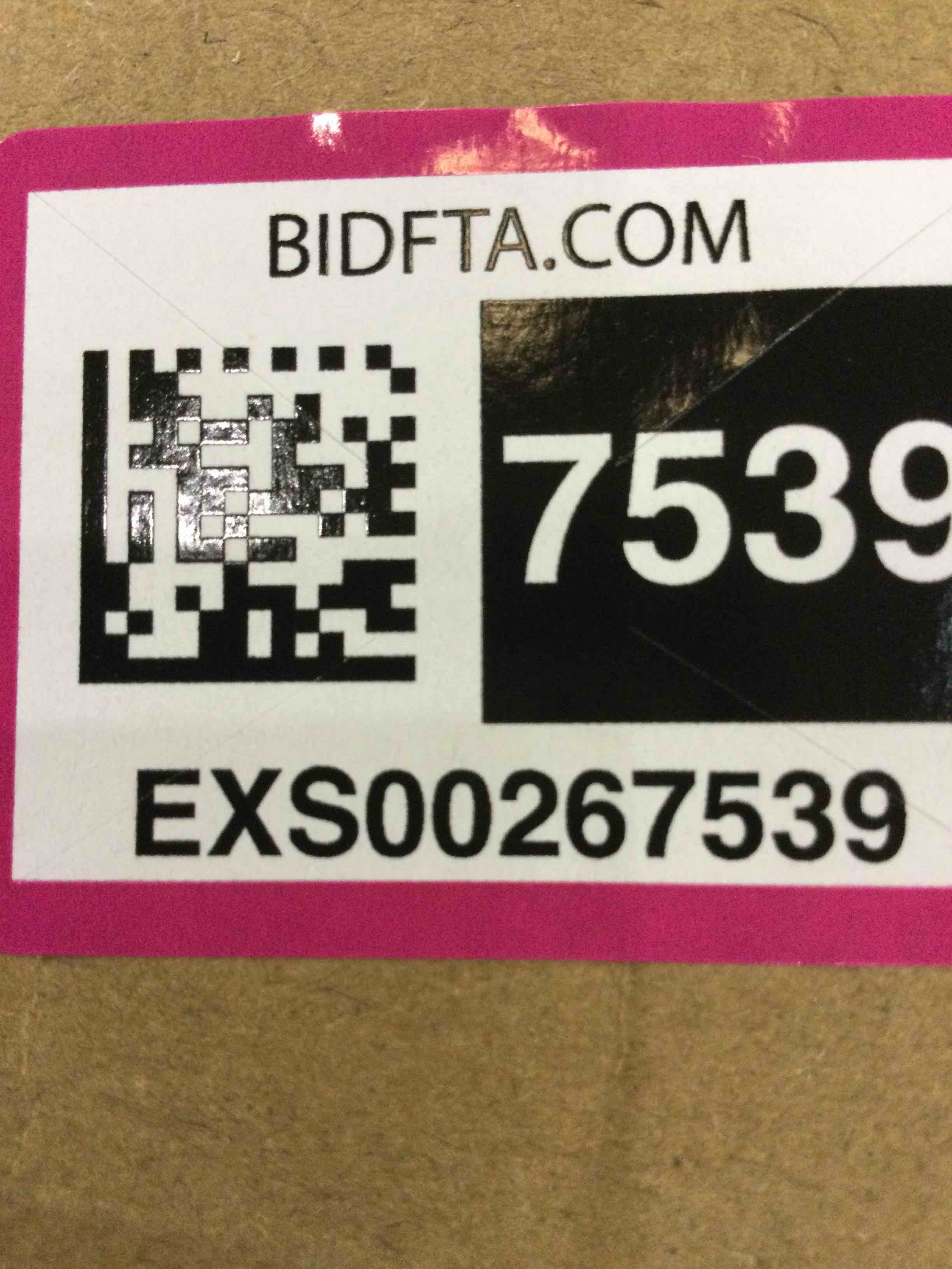 https://s3.amazonaws.com/lotting-images-prod/bidfta/EXS00267539_1684335902429.jpeg