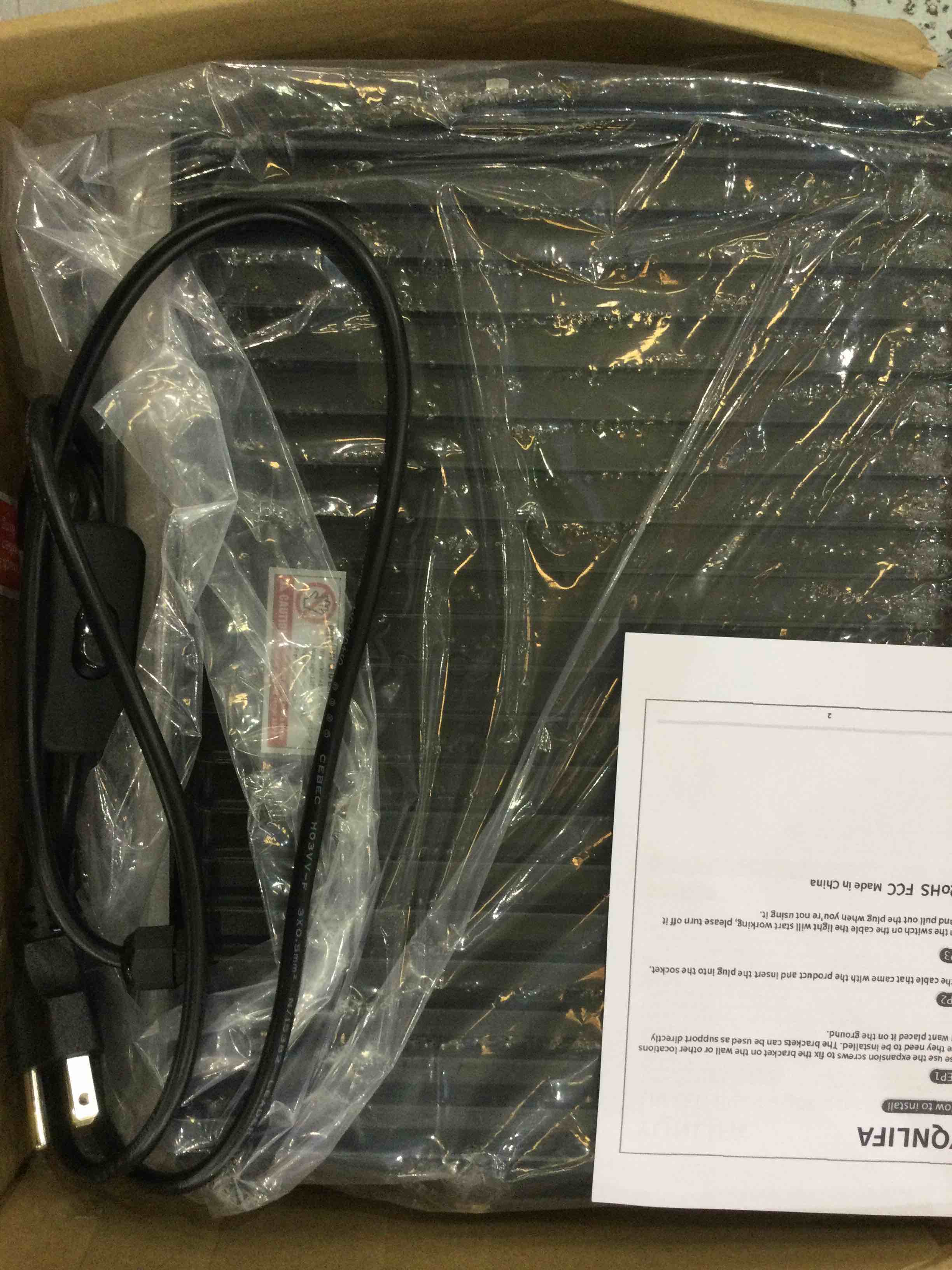https://s3.amazonaws.com/lotting-images-prod/bidfta/EXS00267805_1684782985879.jpeg