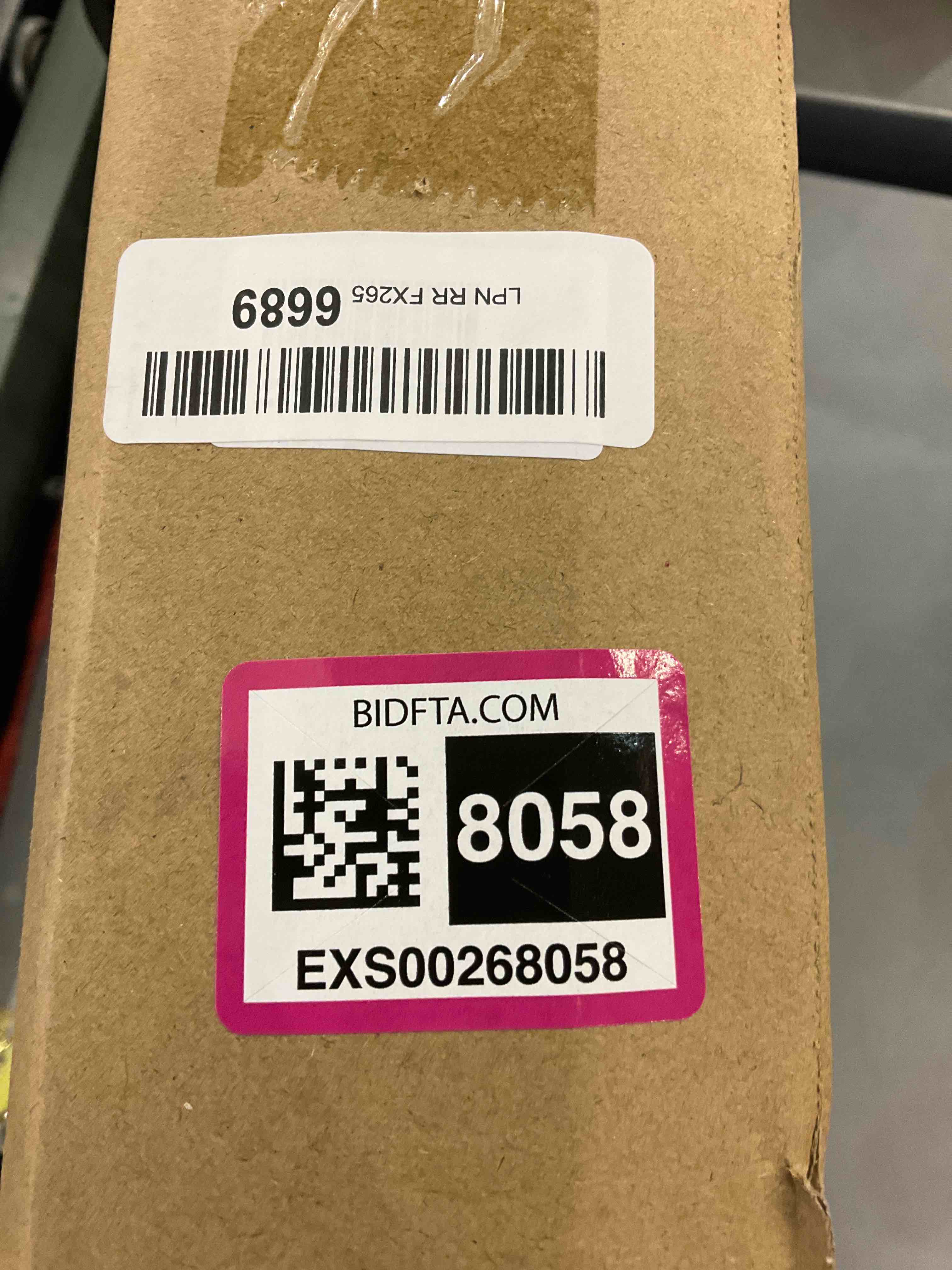 https://s3.amazonaws.com/lotting-images-prod/bidfta/EXS00268058_1685964849850.jpeg