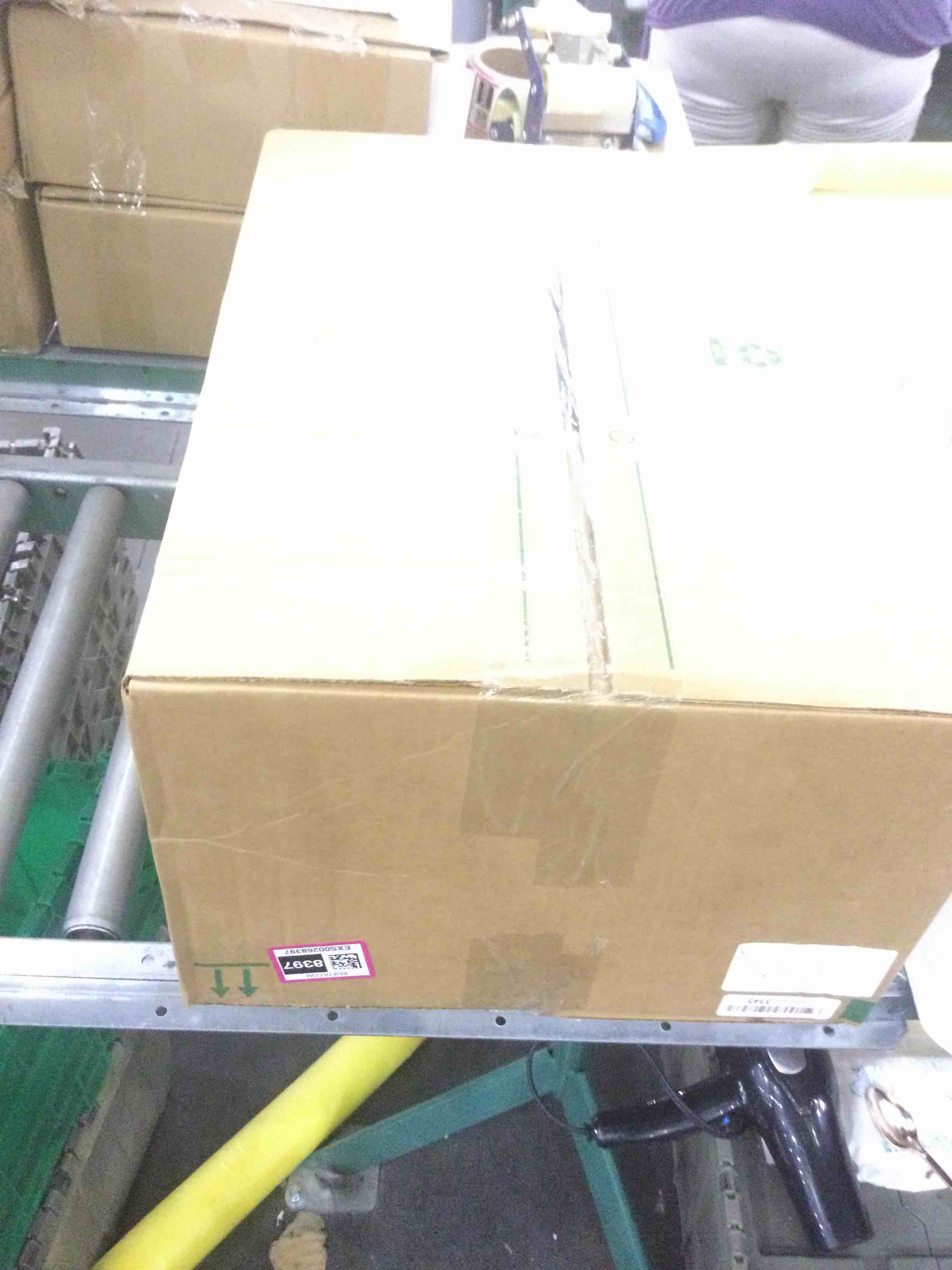 https://s3.amazonaws.com/lotting-images-prod/bidfta/EXS00268397_1686761652810.jpeg