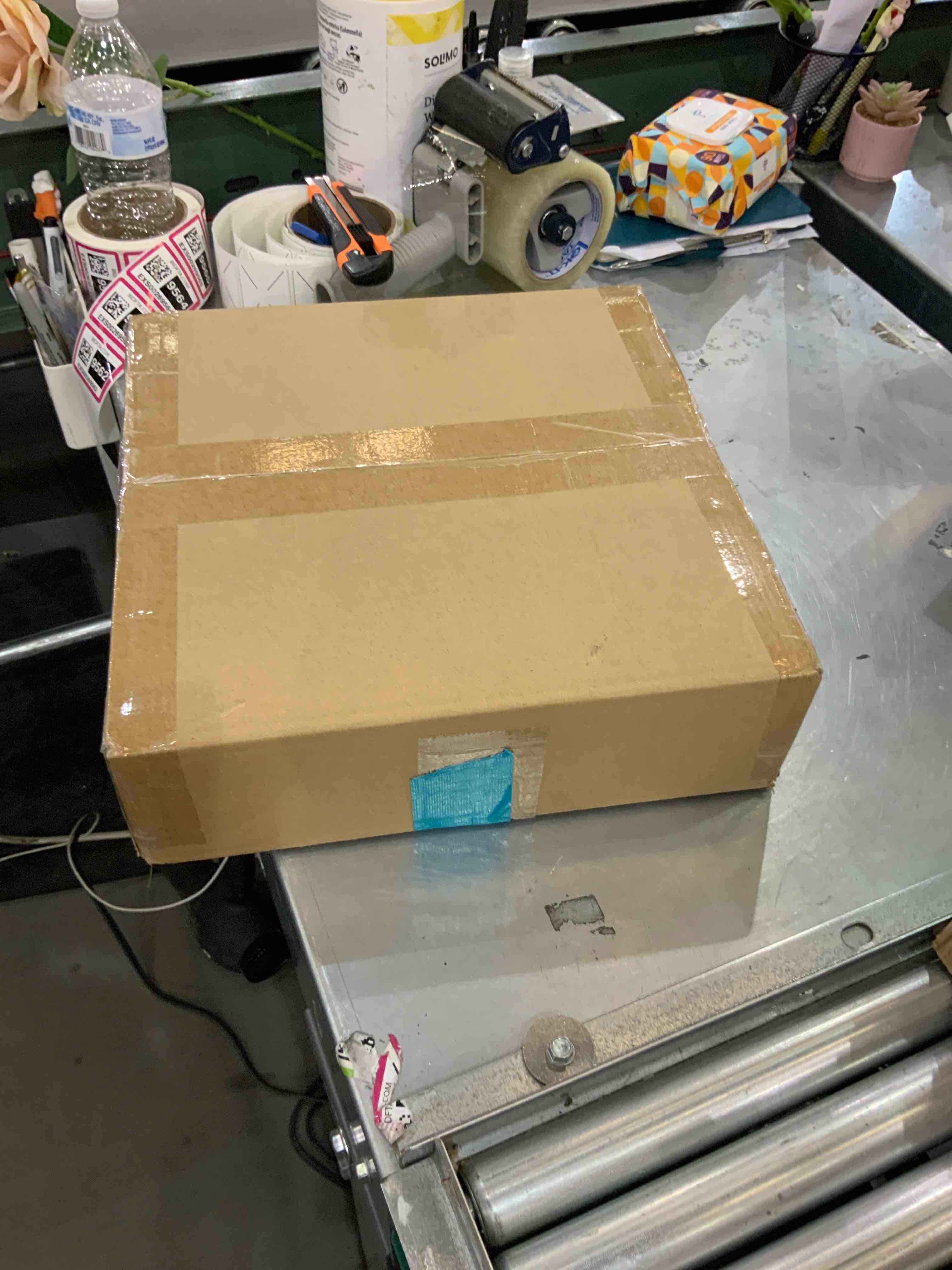 https://s3.amazonaws.com/lotting-images-prod/bidfta/EXS00269562_1684341640775.jpeg
