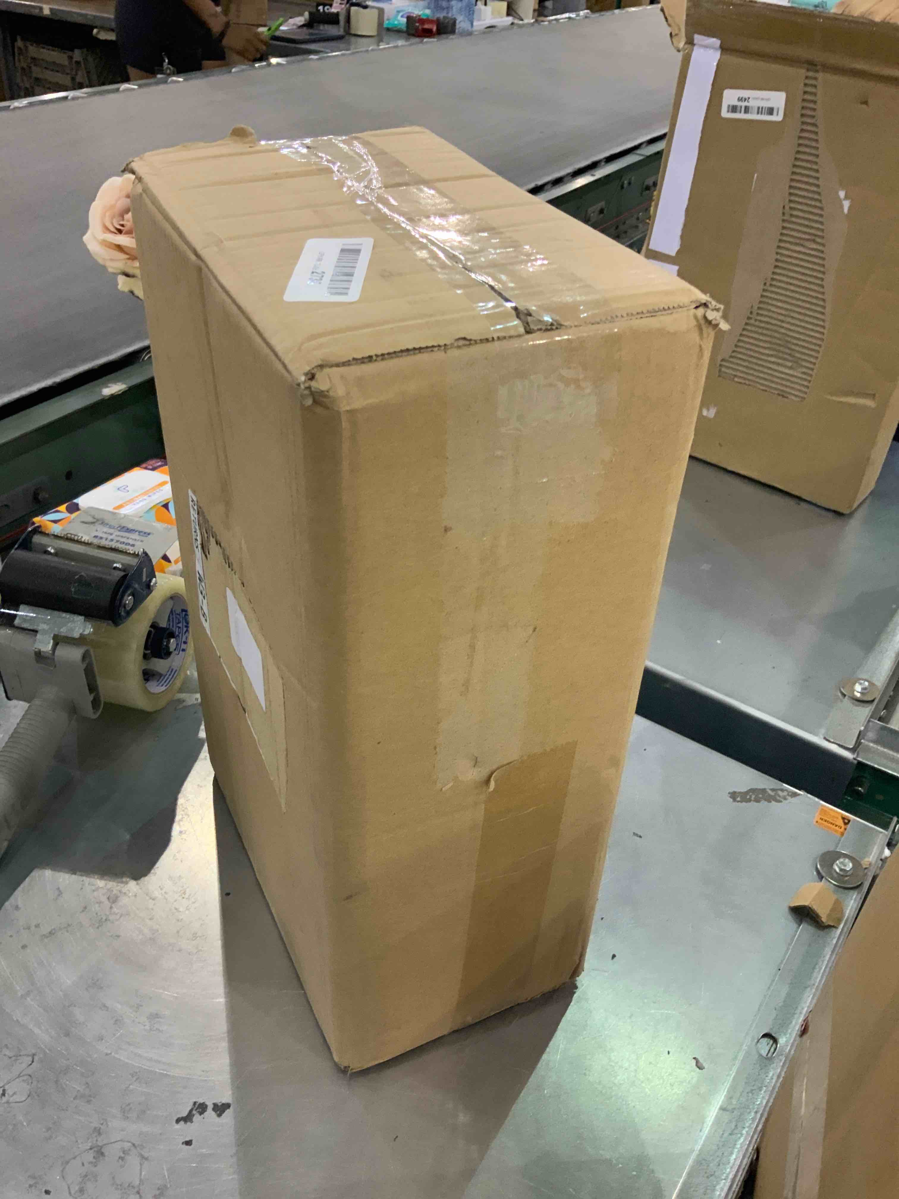 https://s3.amazonaws.com/lotting-images-prod/bidfta/EXS00269740_1684495016825.jpeg