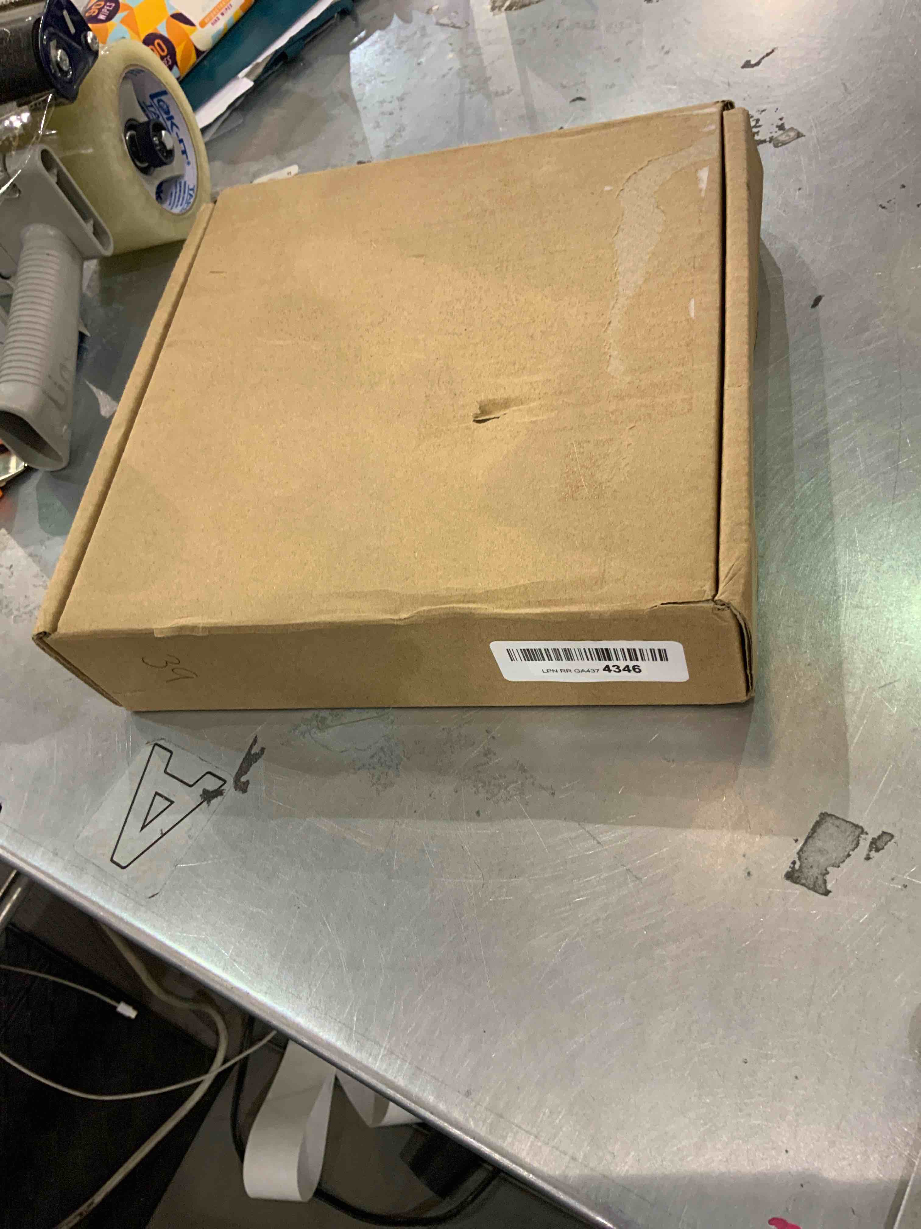 https://s3.amazonaws.com/lotting-images-prod/bidfta/EXS00269789_1684499218012.jpeg