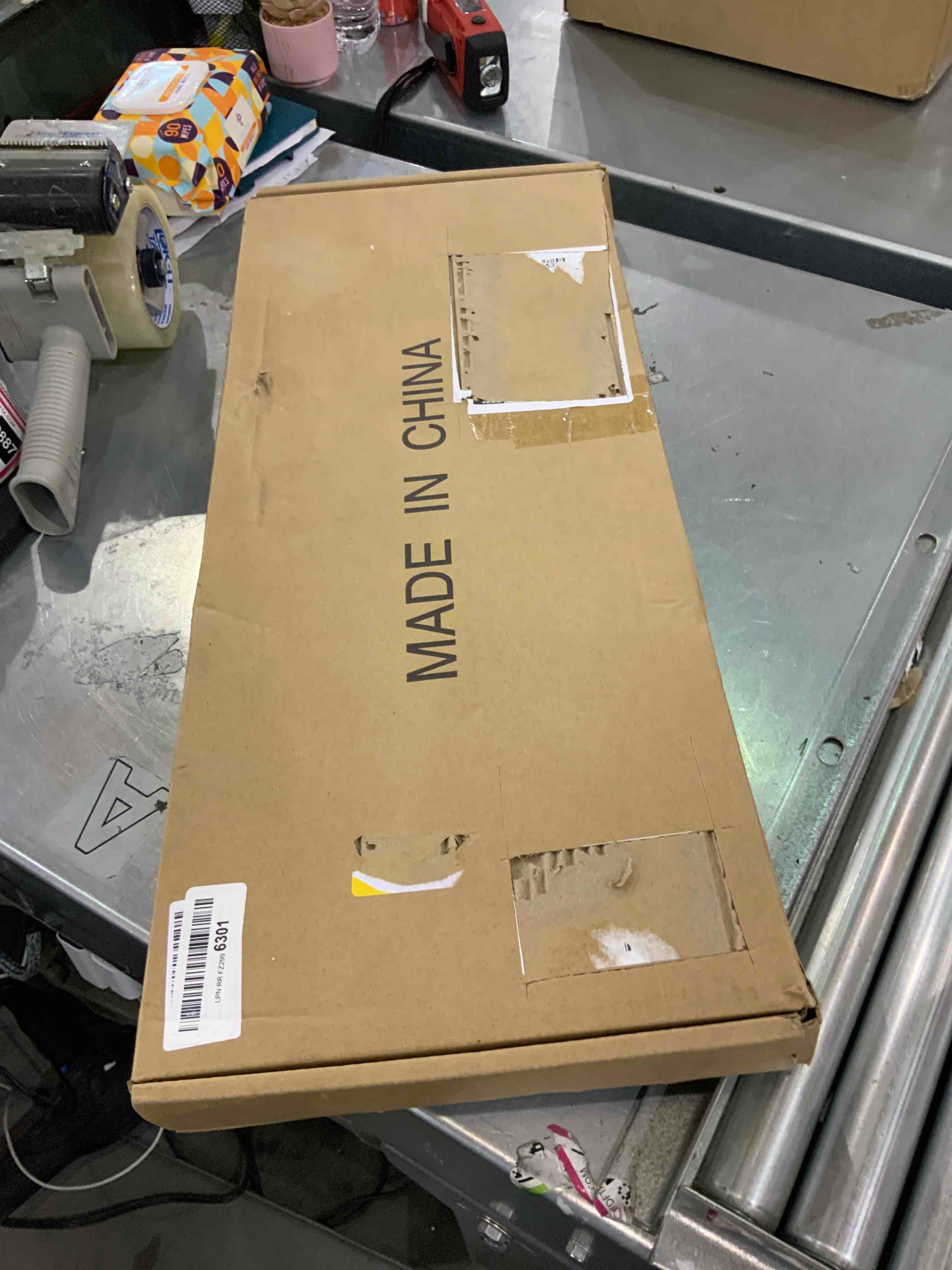 https://s3.amazonaws.com/lotting-images-prod/bidfta/EXS00269886_1684756604110.jpeg
