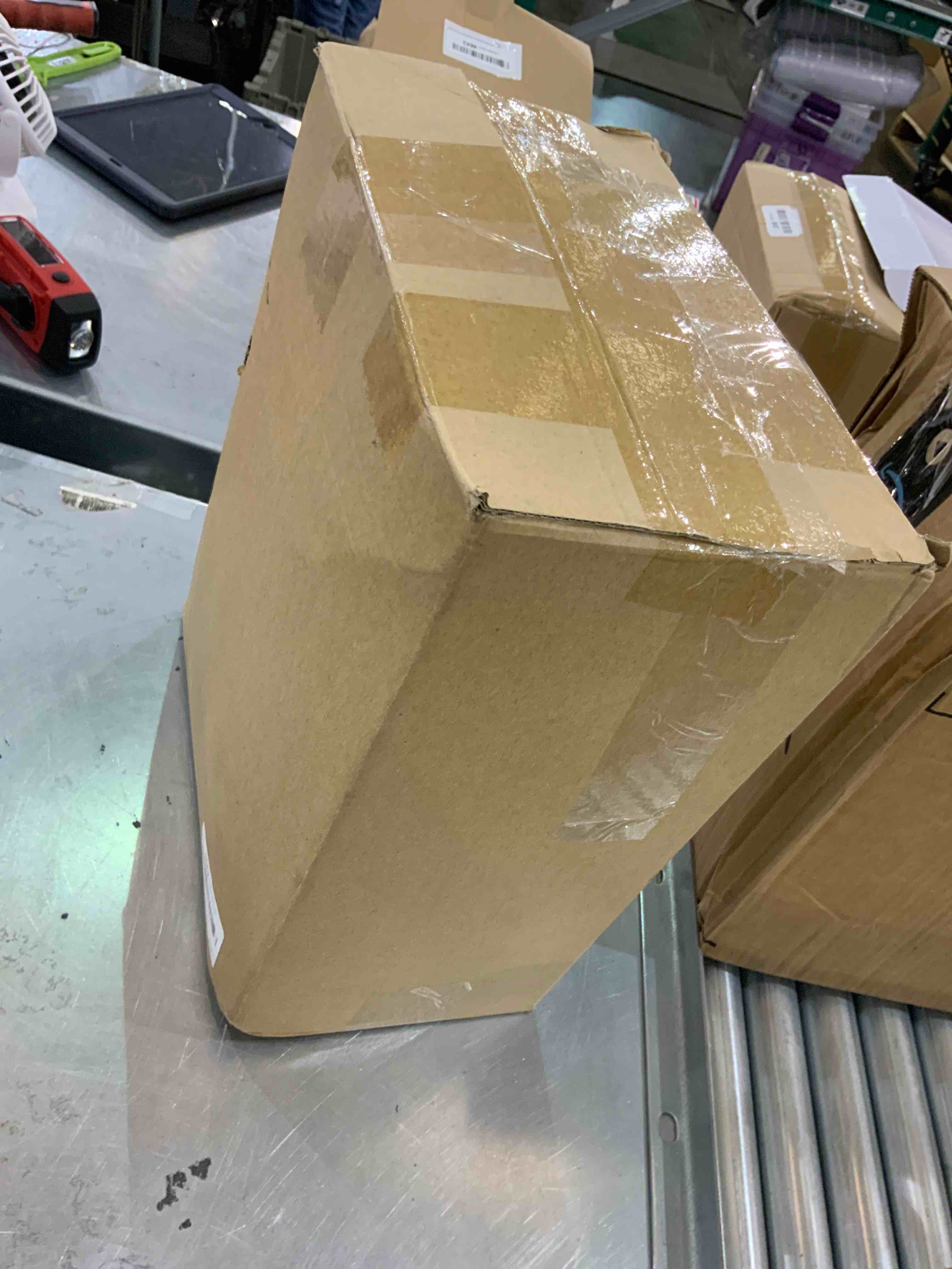 https://s3.amazonaws.com/lotting-images-prod/bidfta/EXS00269903_1684758252502.jpeg