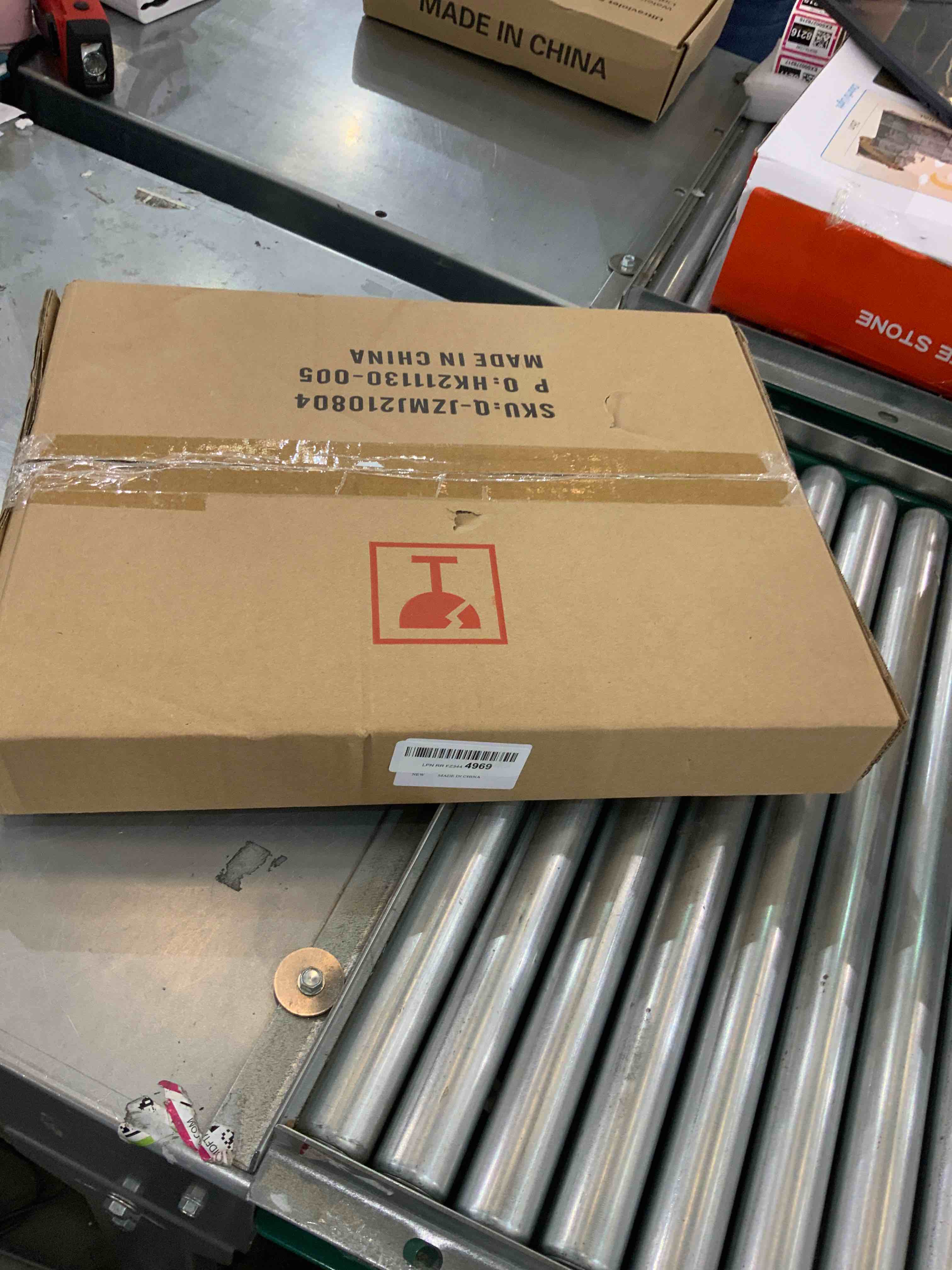 https://s3.amazonaws.com/lotting-images-prod/bidfta/EXS00269992_1684769244043.jpeg