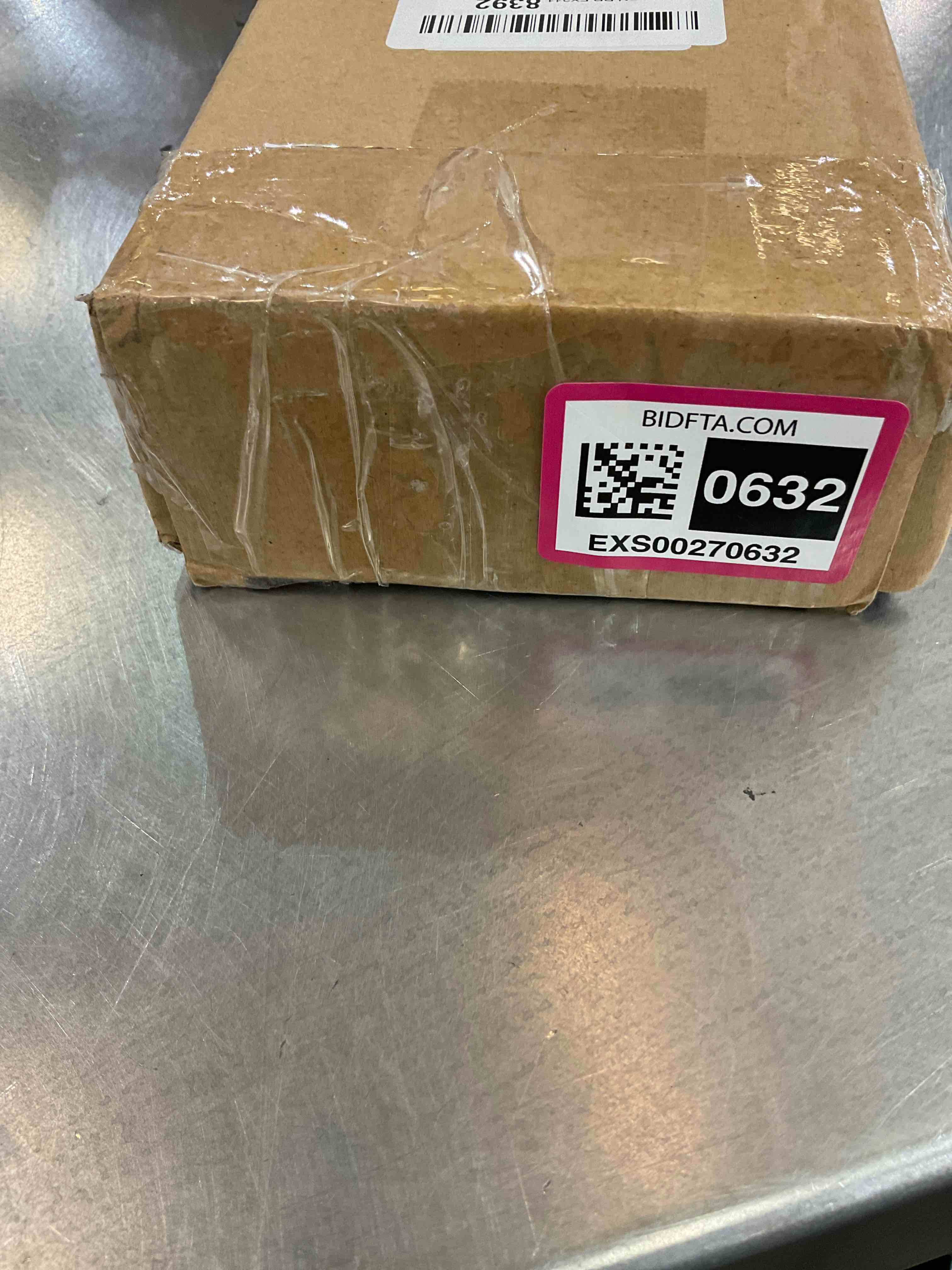 https://s3.amazonaws.com/lotting-images-prod/bidfta/EXS00270632_1685546504509.jpeg