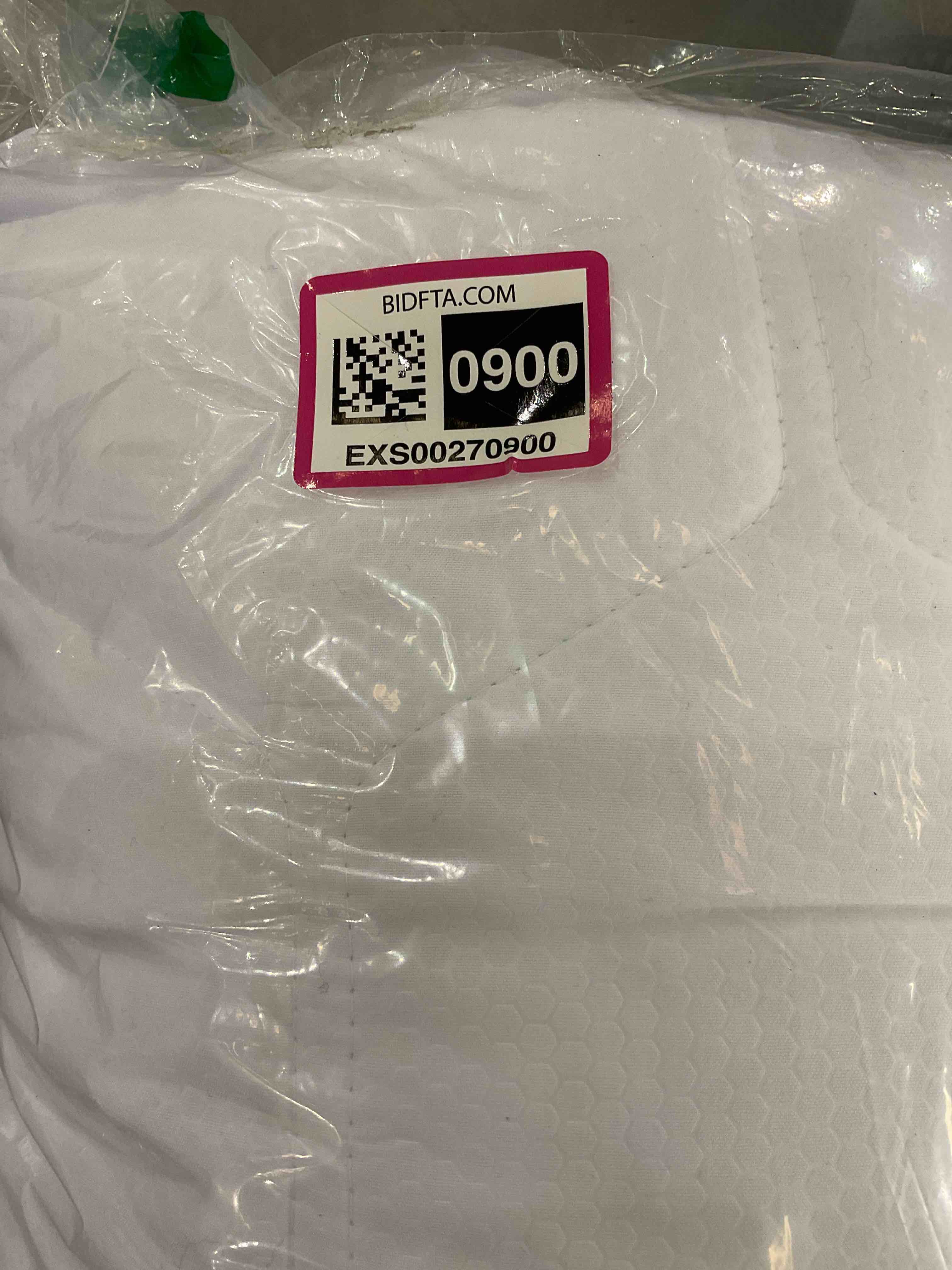https://s3.amazonaws.com/lotting-images-prod/bidfta/EXS00270900_1685712509587.jpeg