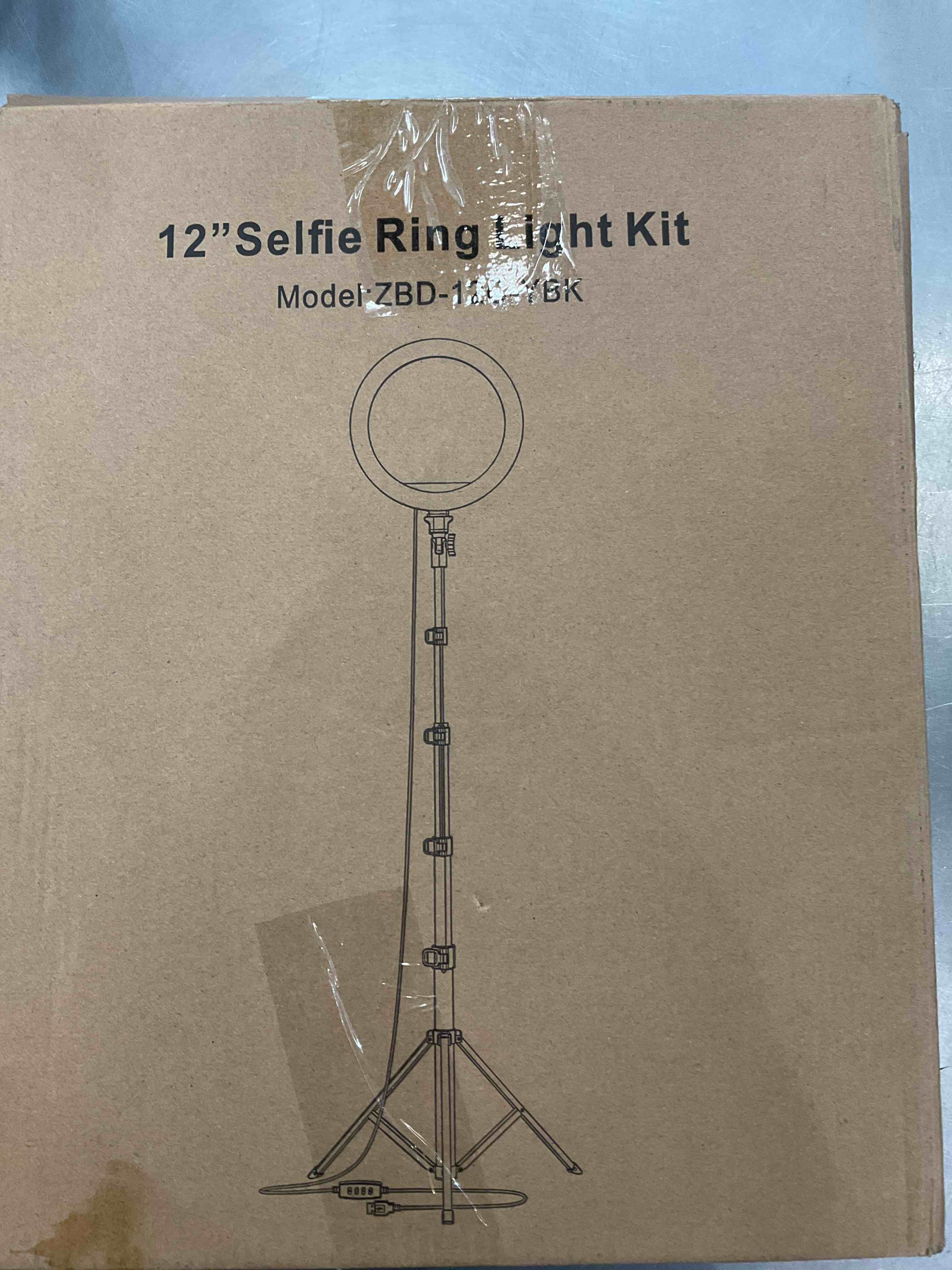 https://s3.amazonaws.com/lotting-images-prod/bidfta/EXS00271133_1685467685046.jpeg