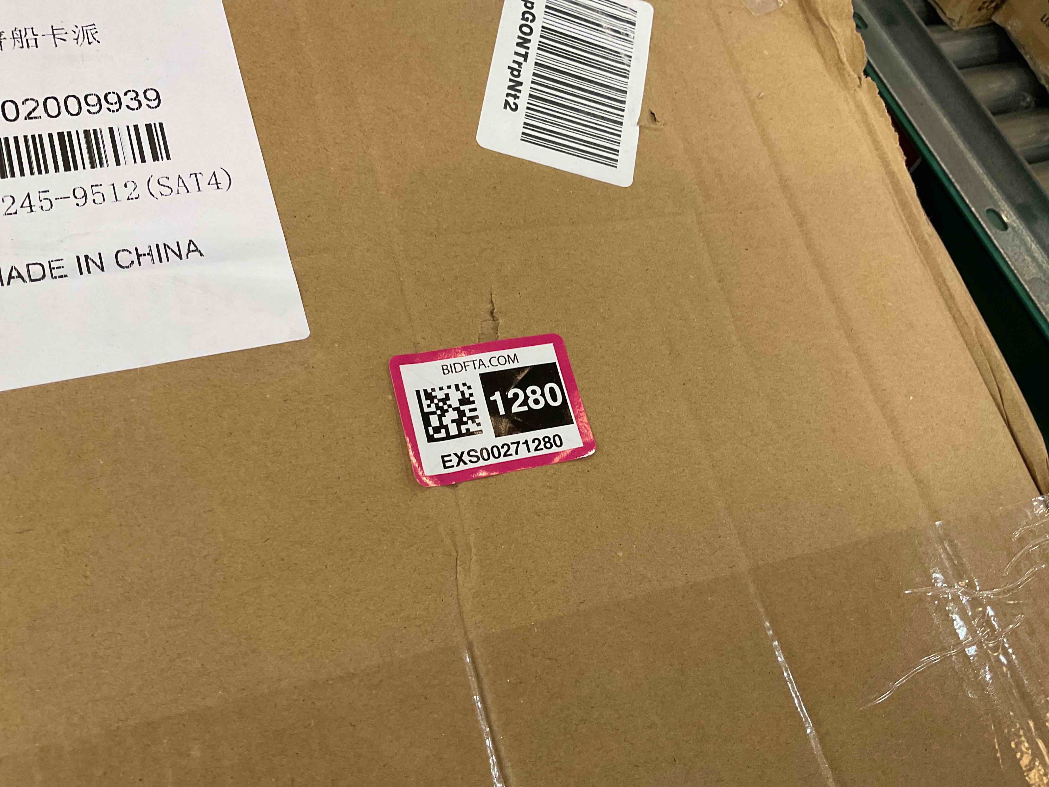 https://s3.amazonaws.com/lotting-images-prod/bidfta/EXS00271280_1686076397494.jpeg