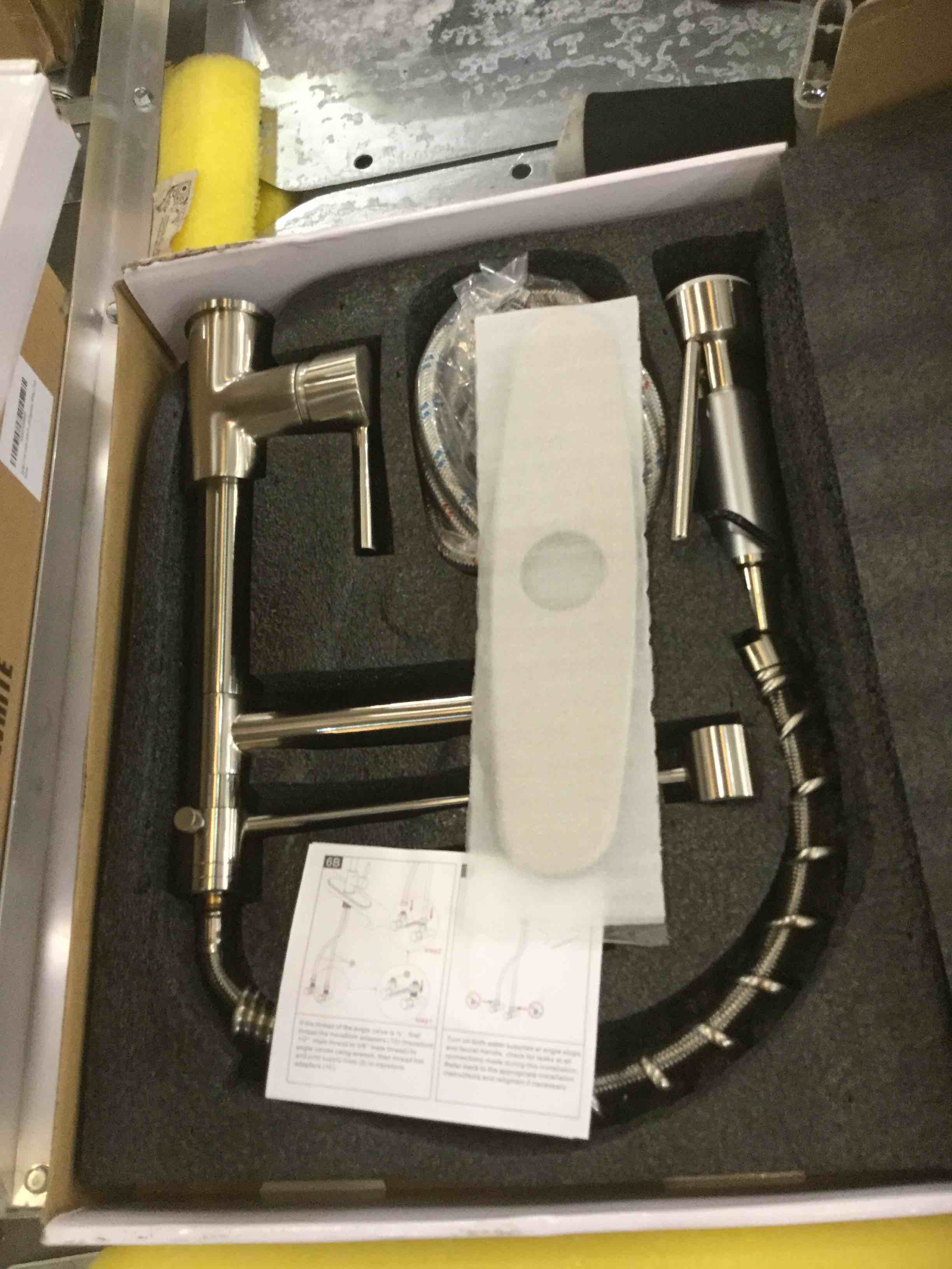 https://s3.amazonaws.com/lotting-images-prod/bidfta/EXS00271707_1685127578583.jpeg