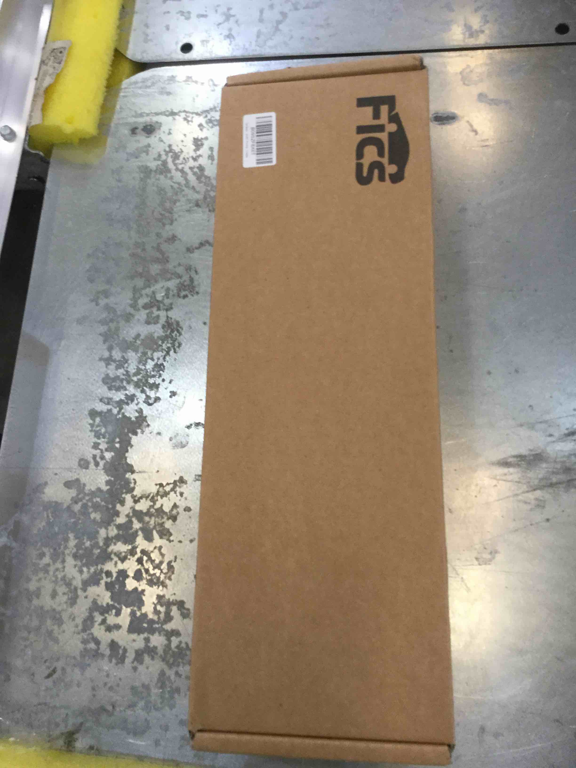 https://s3.amazonaws.com/lotting-images-prod/bidfta/EXS00271877_1685548522741.jpeg