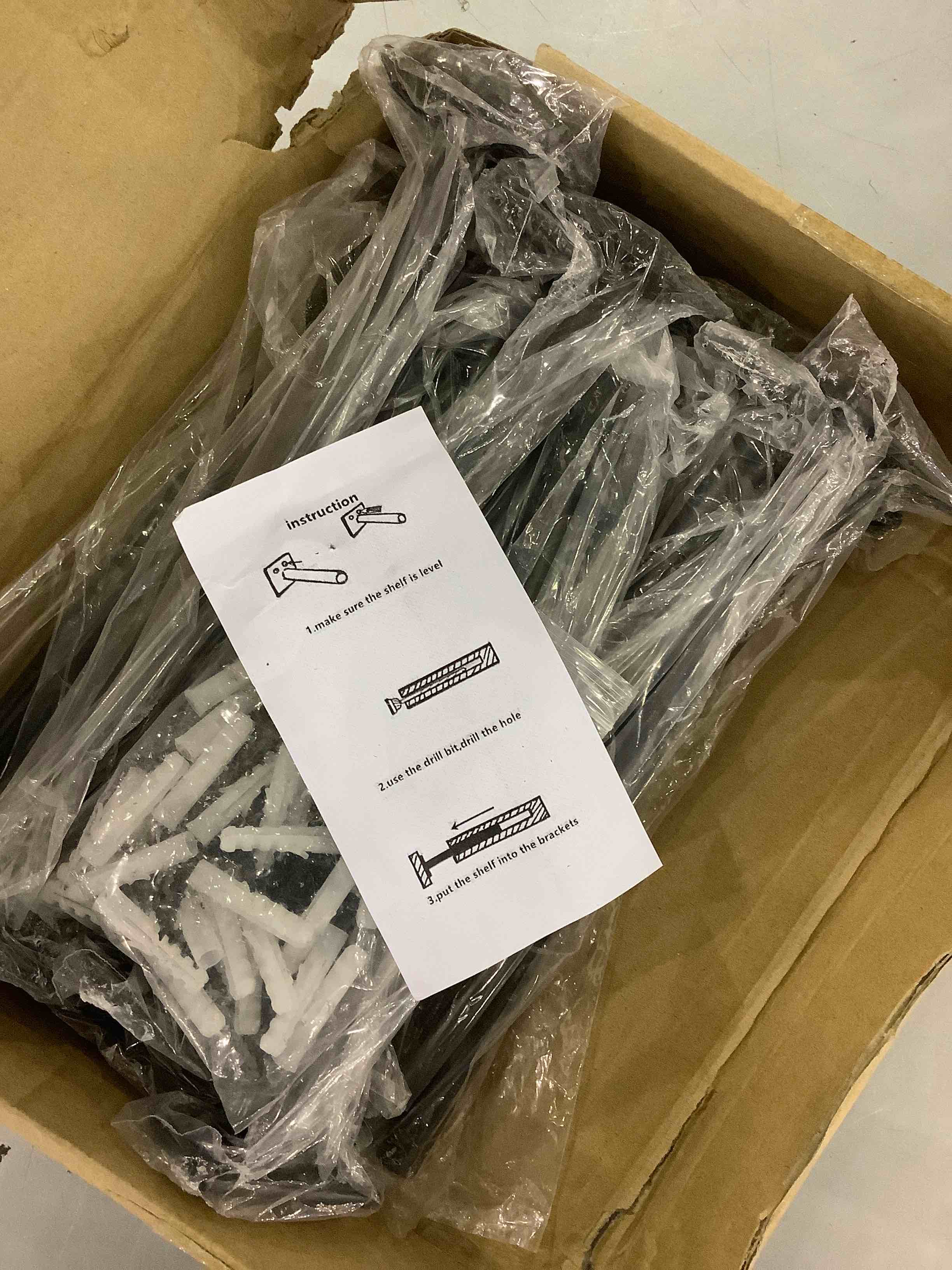 https://s3.amazonaws.com/lotting-images-prod/bidfta/EXS00273073_1685445108414.jpeg