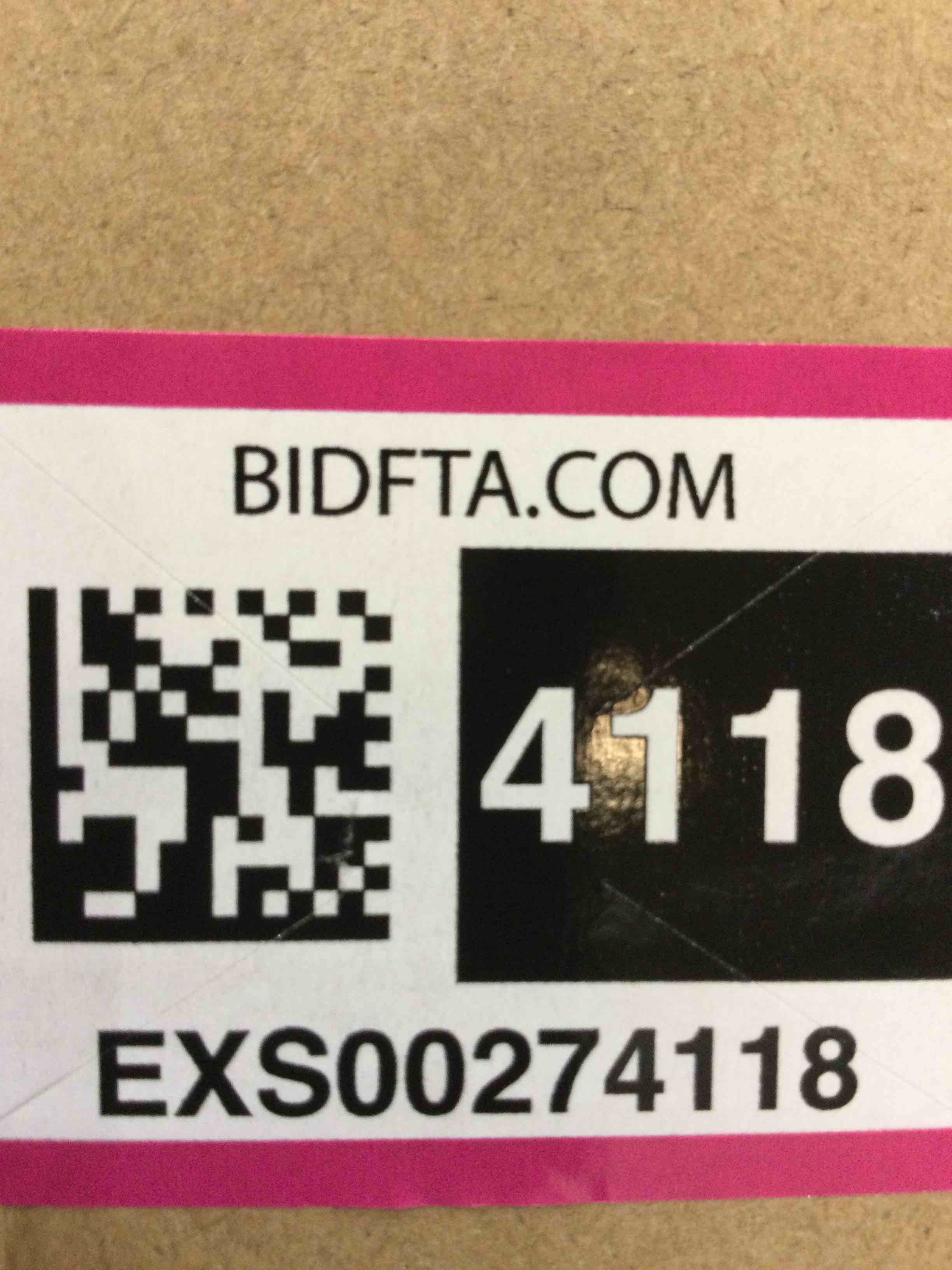 https://s3.amazonaws.com/lotting-images-prod/bidfta/EXS00274118_1685126556597.jpeg