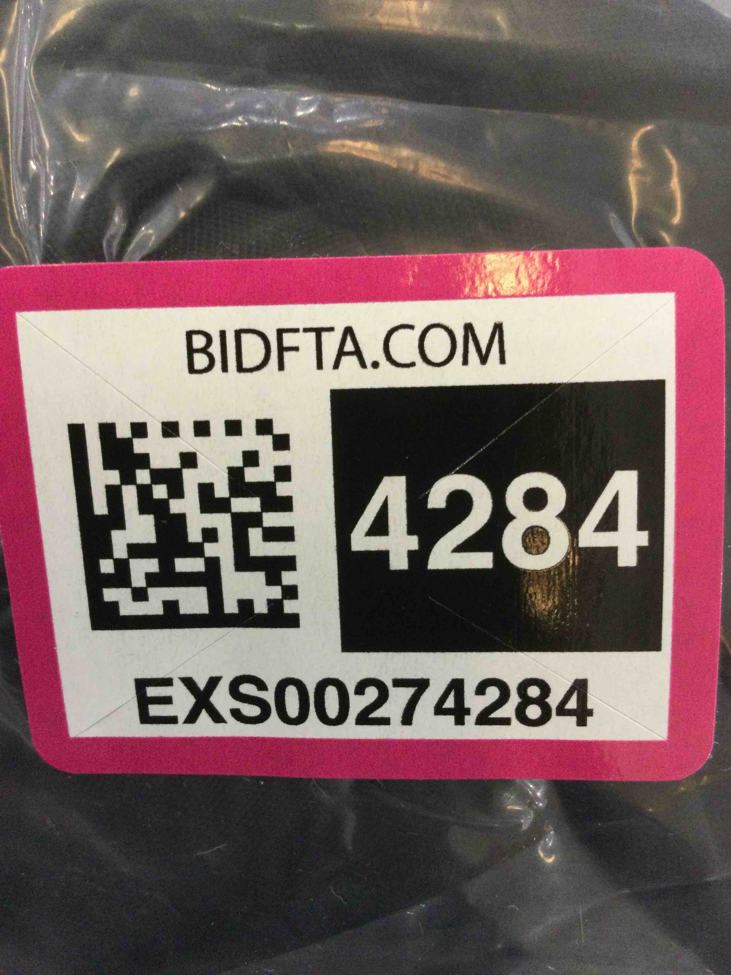 https://s3.amazonaws.com/lotting-images-prod/bidfta/EXS00274284_1685466907276.jpeg