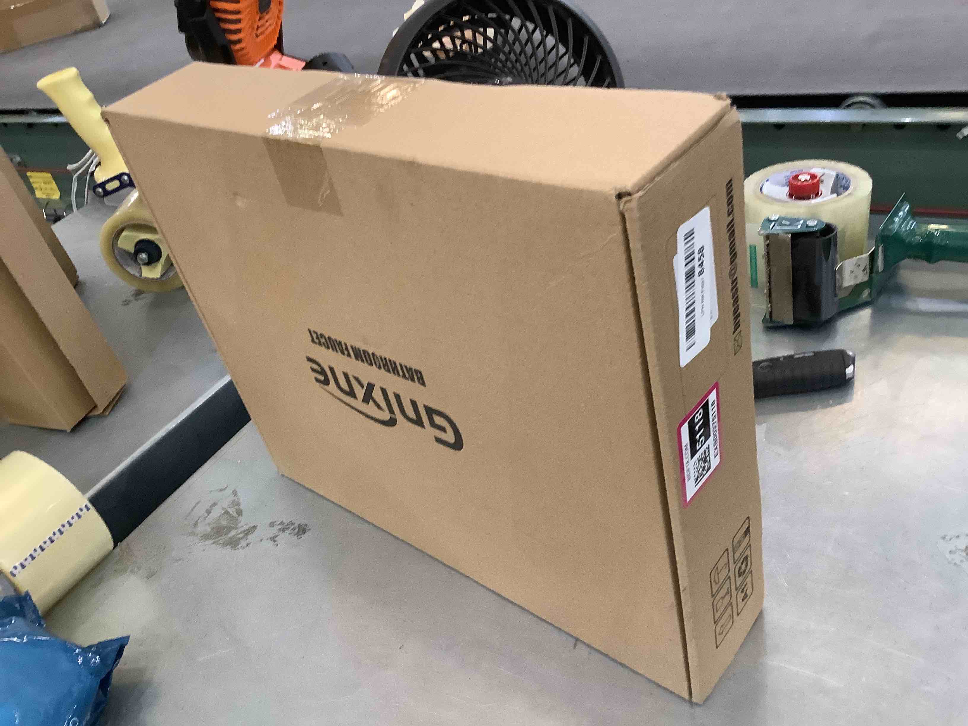 https://s3.amazonaws.com/lotting-images-prod/bidfta/EXS00275118_1685468019600.jpeg