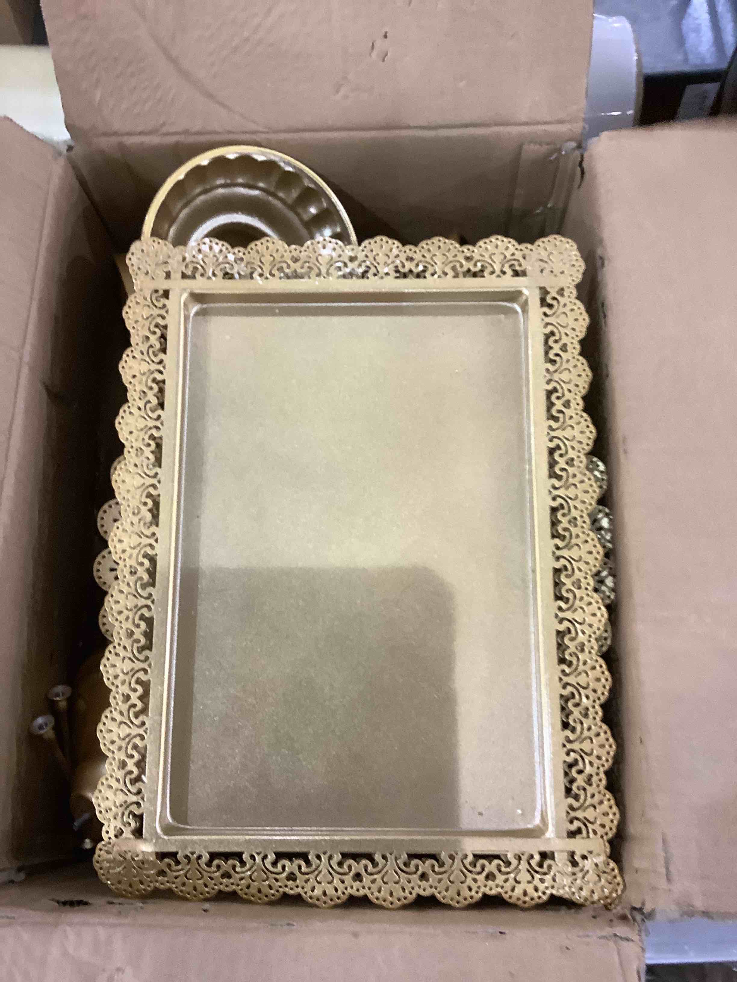 https://s3.amazonaws.com/lotting-images-prod/bidfta/EXS00275317_1685964051426.jpeg