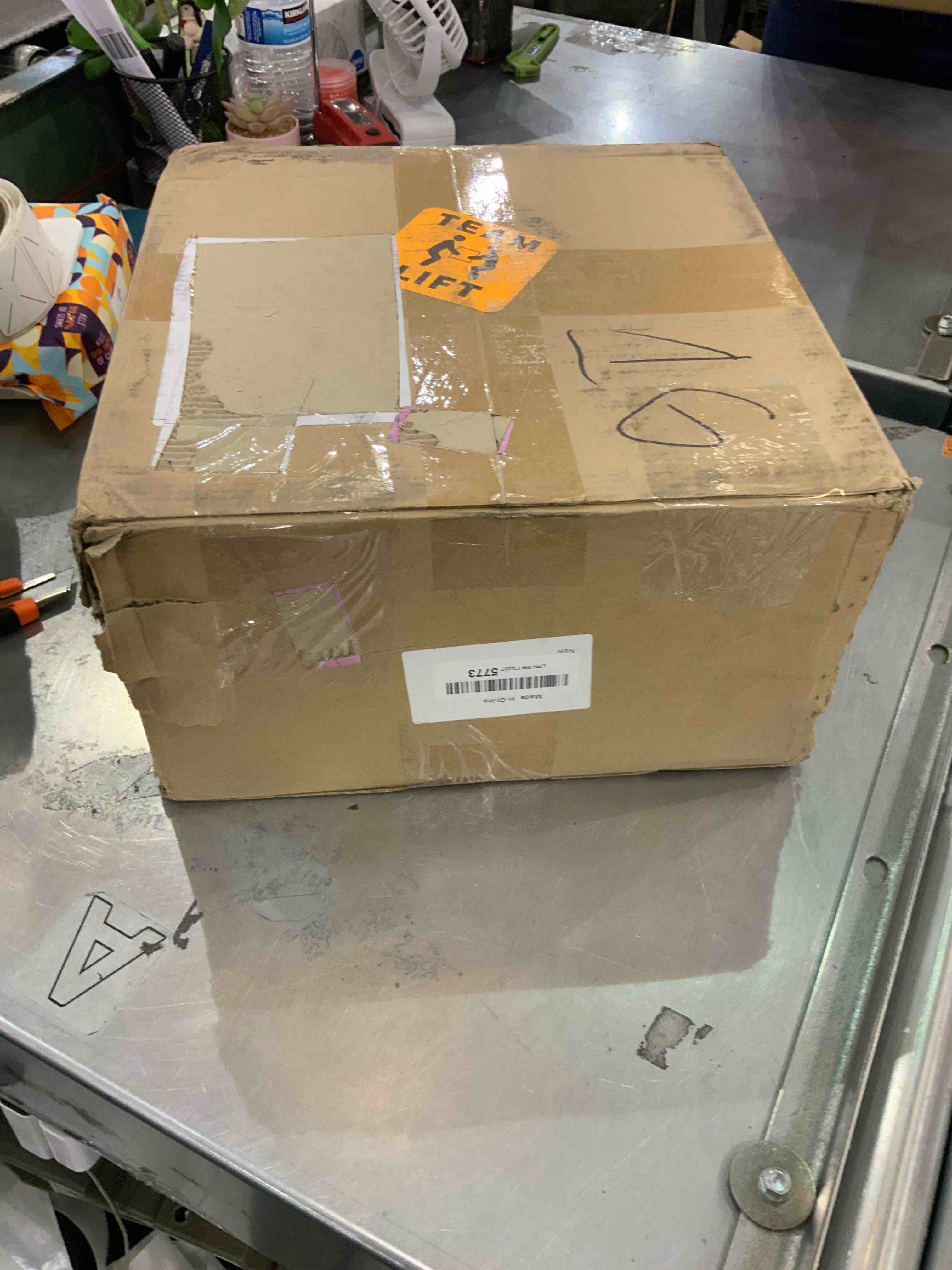 https://s3.amazonaws.com/lotting-images-prod/bidfta/EXS00275572_1684846112794.jpeg