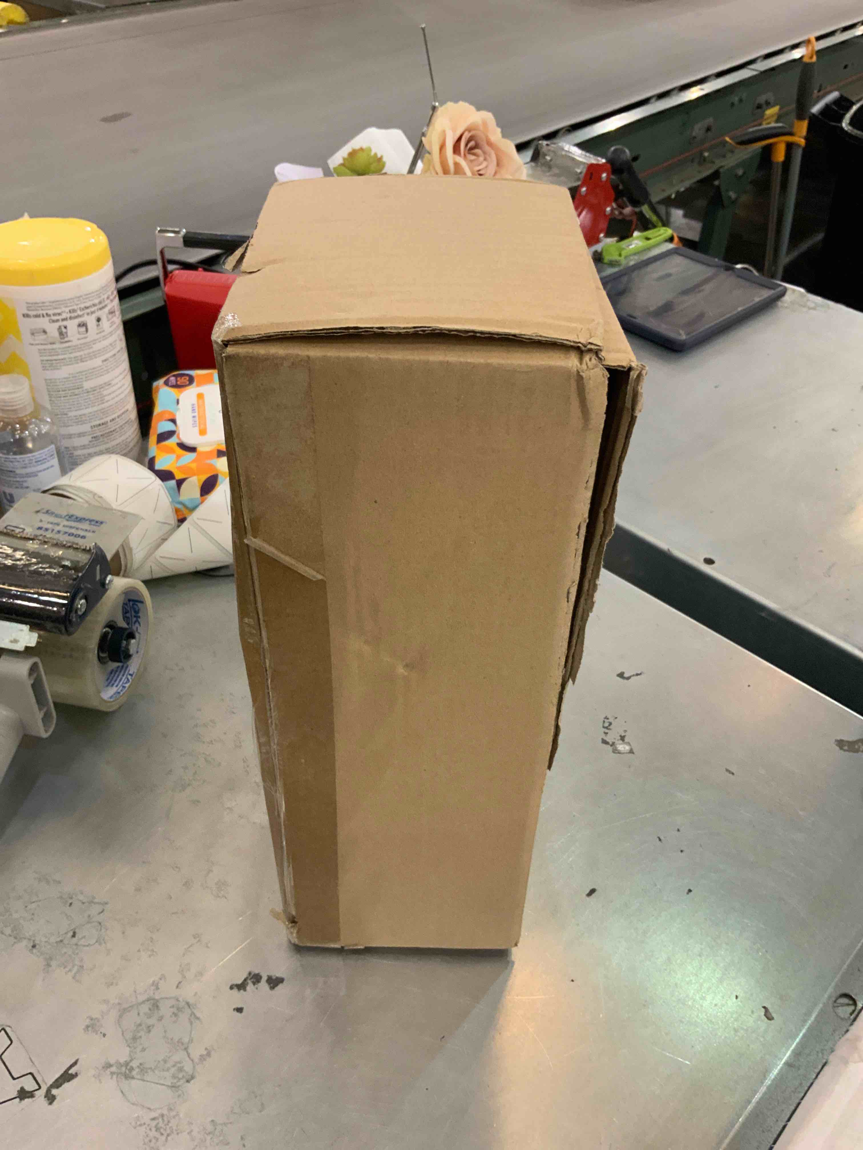 https://s3.amazonaws.com/lotting-images-prod/bidfta/EXS00275790_1685027383717.jpeg