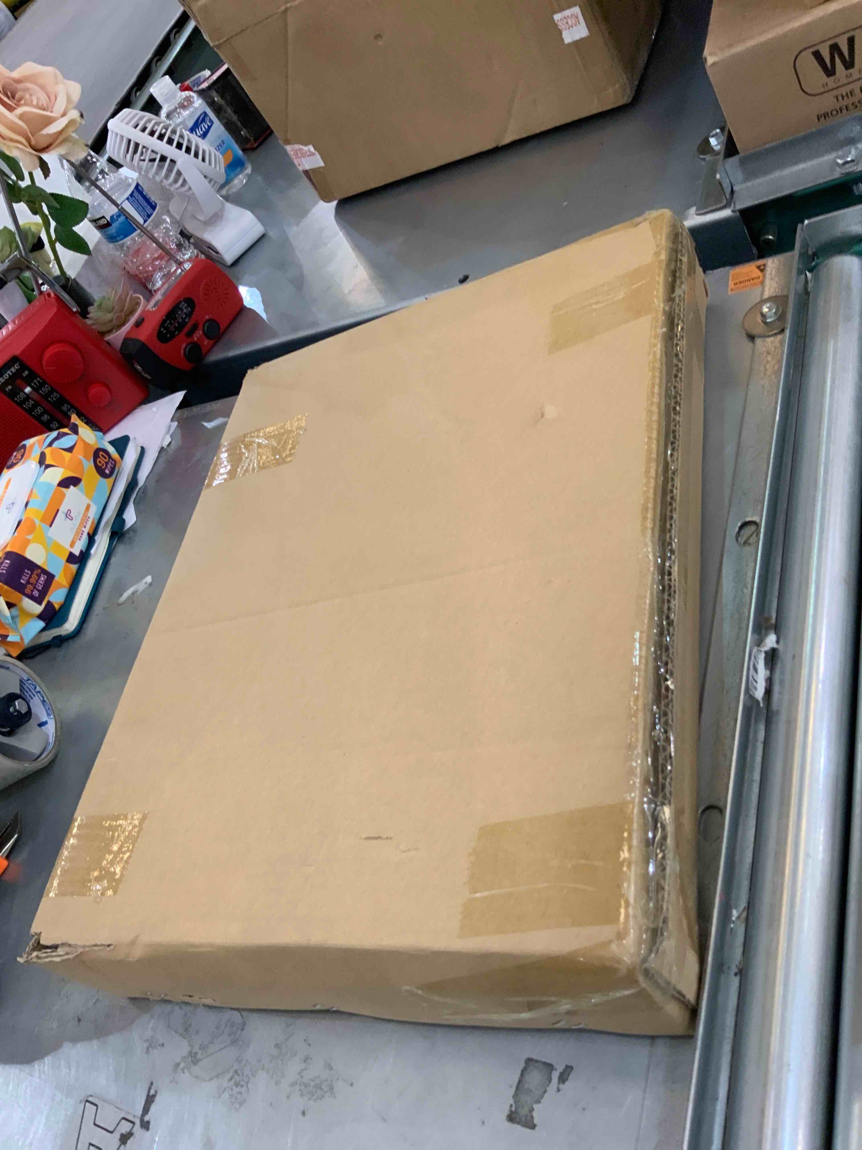 https://s3.amazonaws.com/lotting-images-prod/bidfta/EXS00275943_1685115370282.jpeg