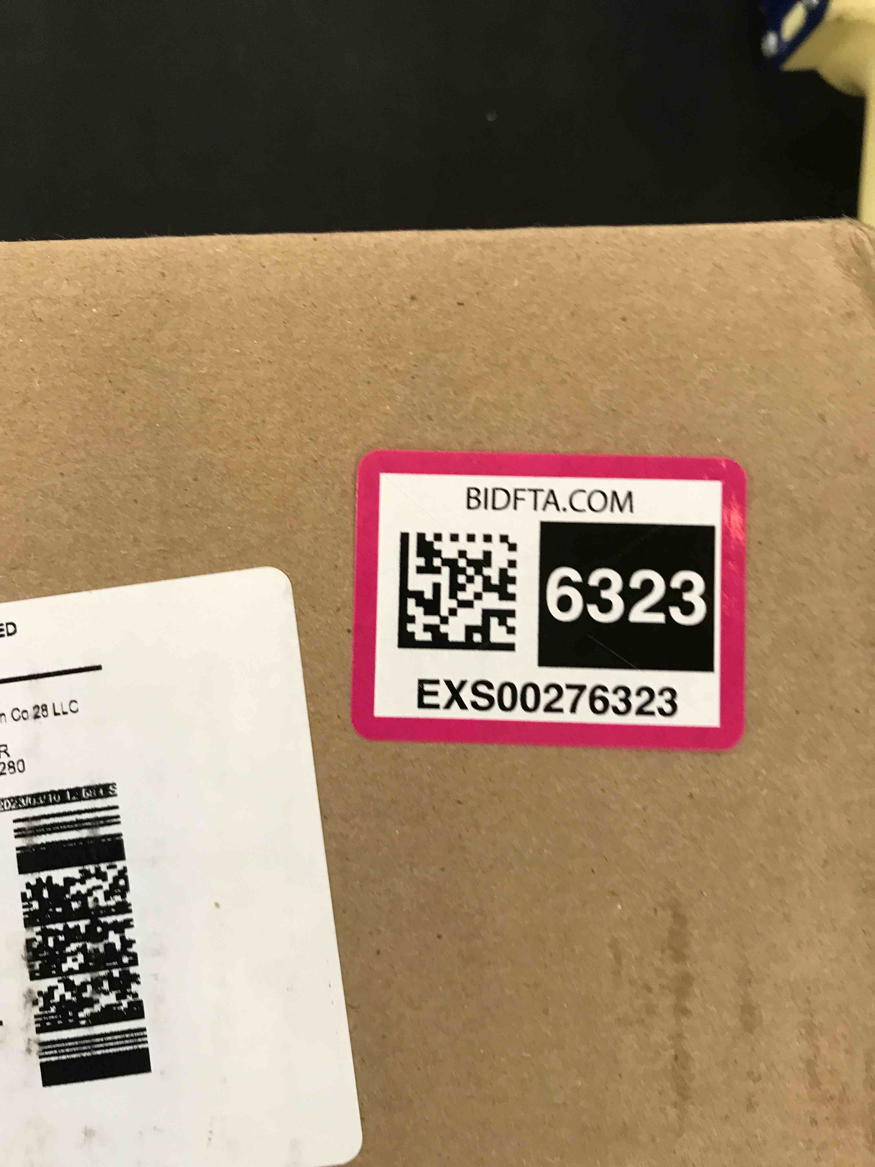 https://s3.amazonaws.com/lotting-images-prod/bidfta/EXS00276323_1685719358624.jpeg