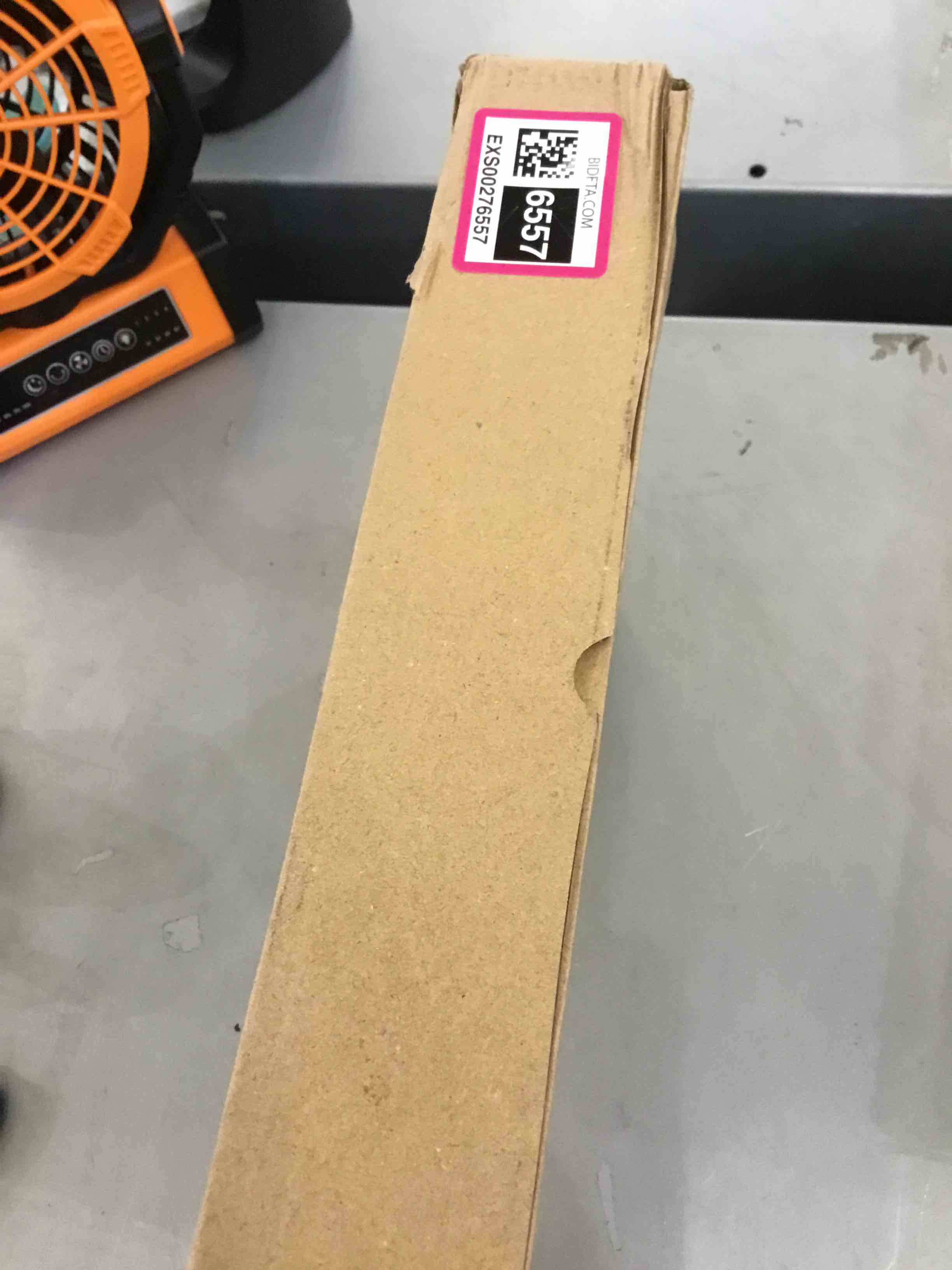https://s3.amazonaws.com/lotting-images-prod/bidfta/EXS00276557_1685127241564.jpeg