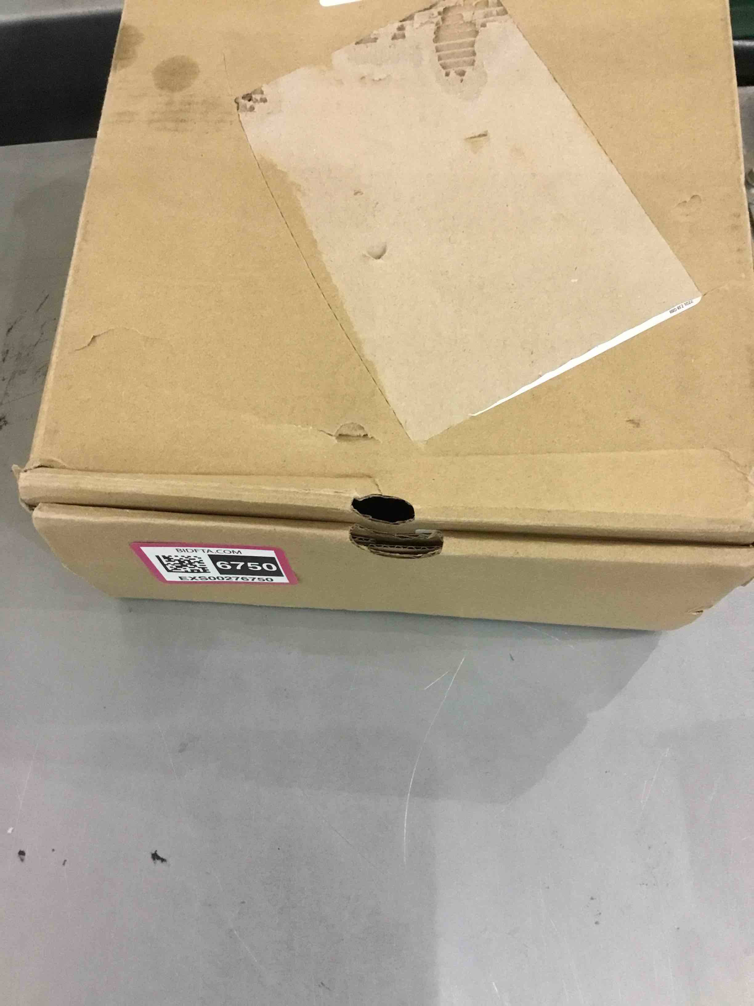 https://s3.amazonaws.com/lotting-images-prod/bidfta/EXS00276750_1685471858721.jpeg