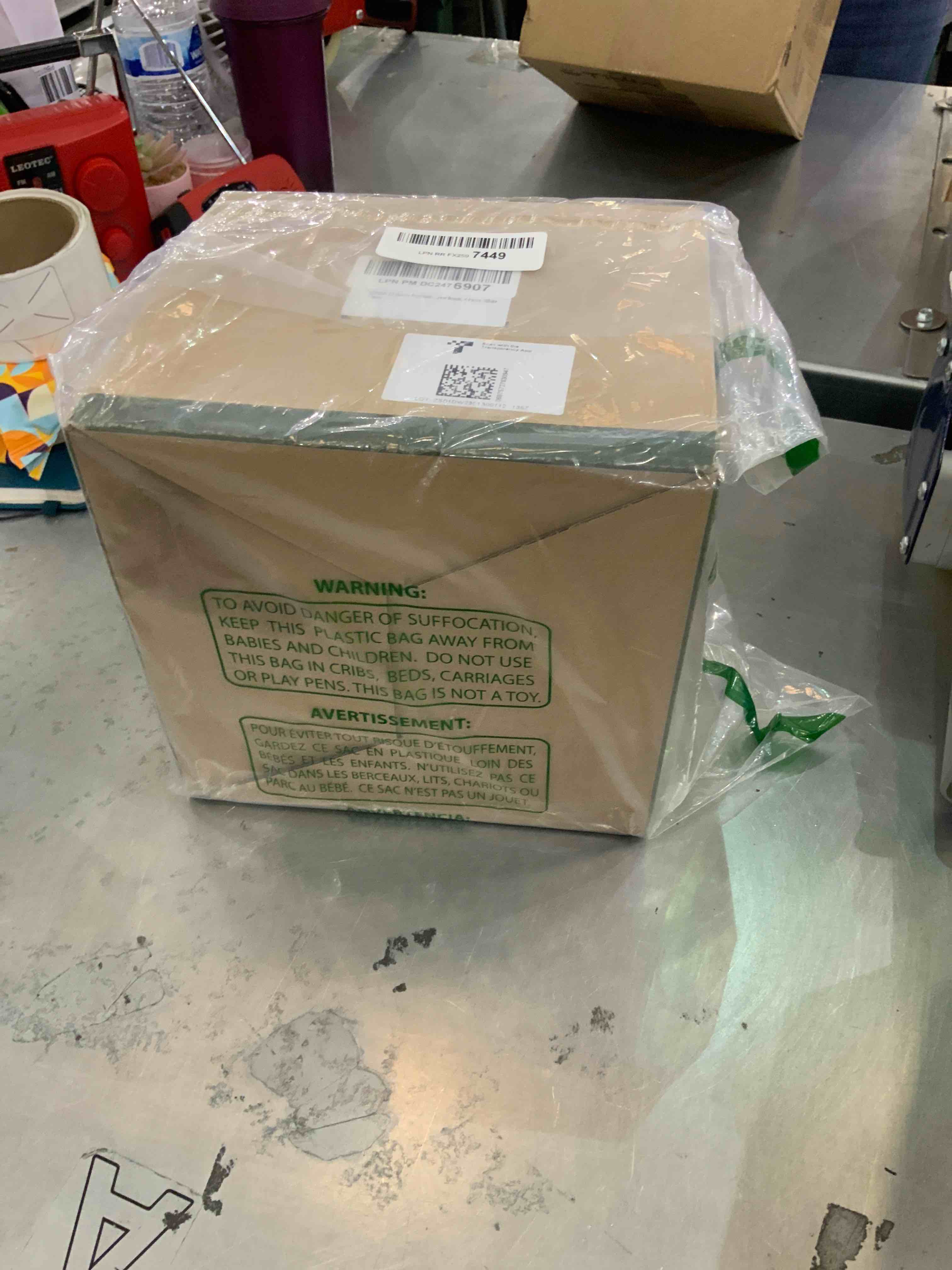 https://s3.amazonaws.com/lotting-images-prod/bidfta/EXS00277091_1685456081706.jpeg