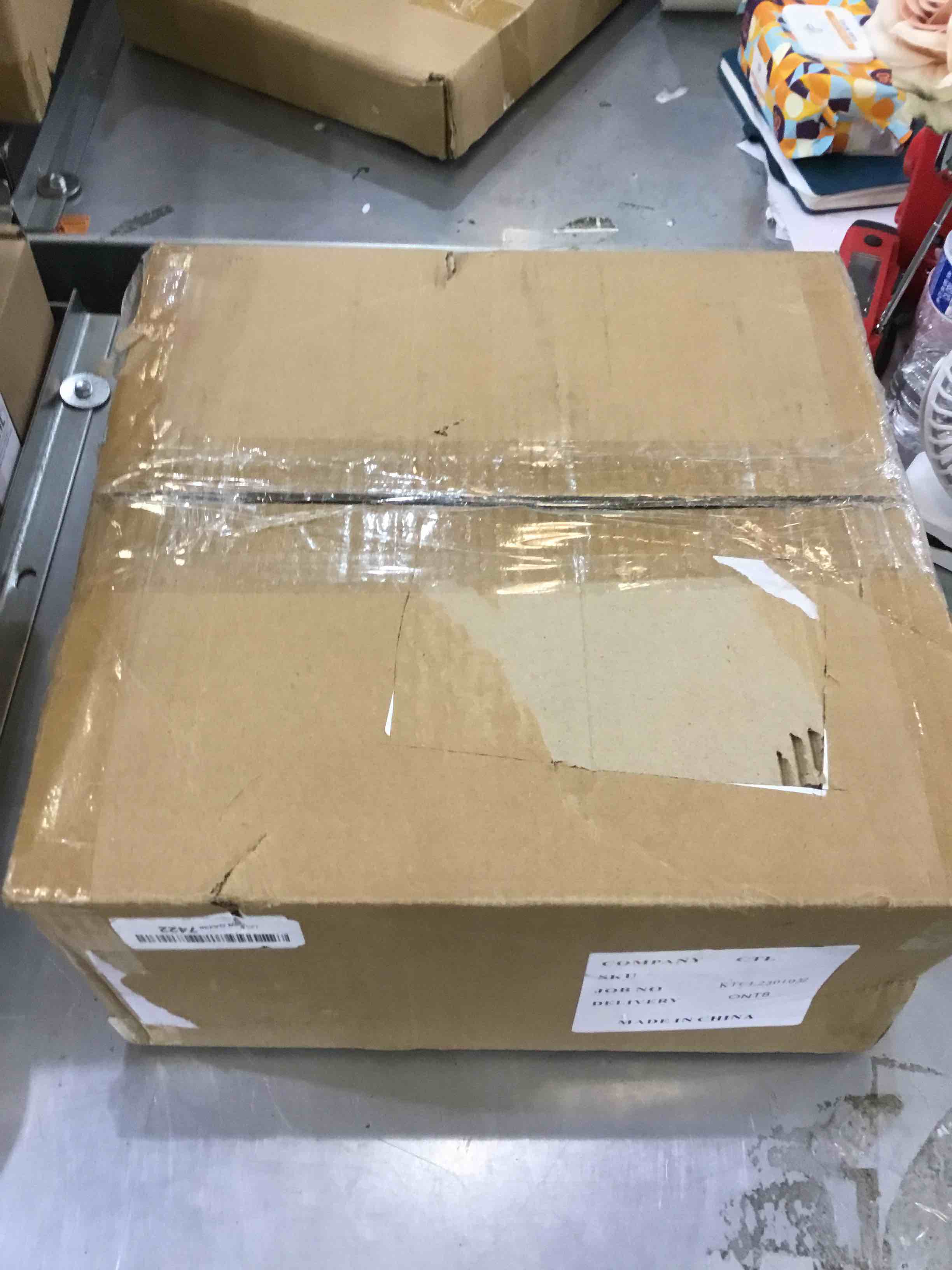 https://s3.amazonaws.com/lotting-images-prod/bidfta/EXS00277502_1685115394062.jpeg