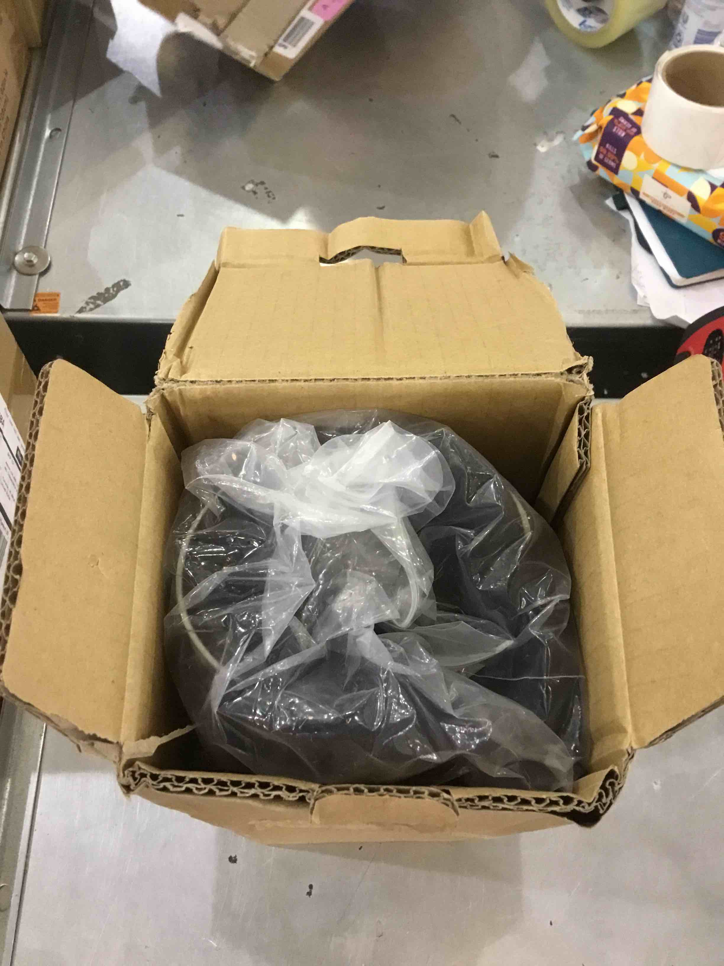 https://s3.amazonaws.com/lotting-images-prod/bidfta/EXS00277613_1685455420175.jpeg