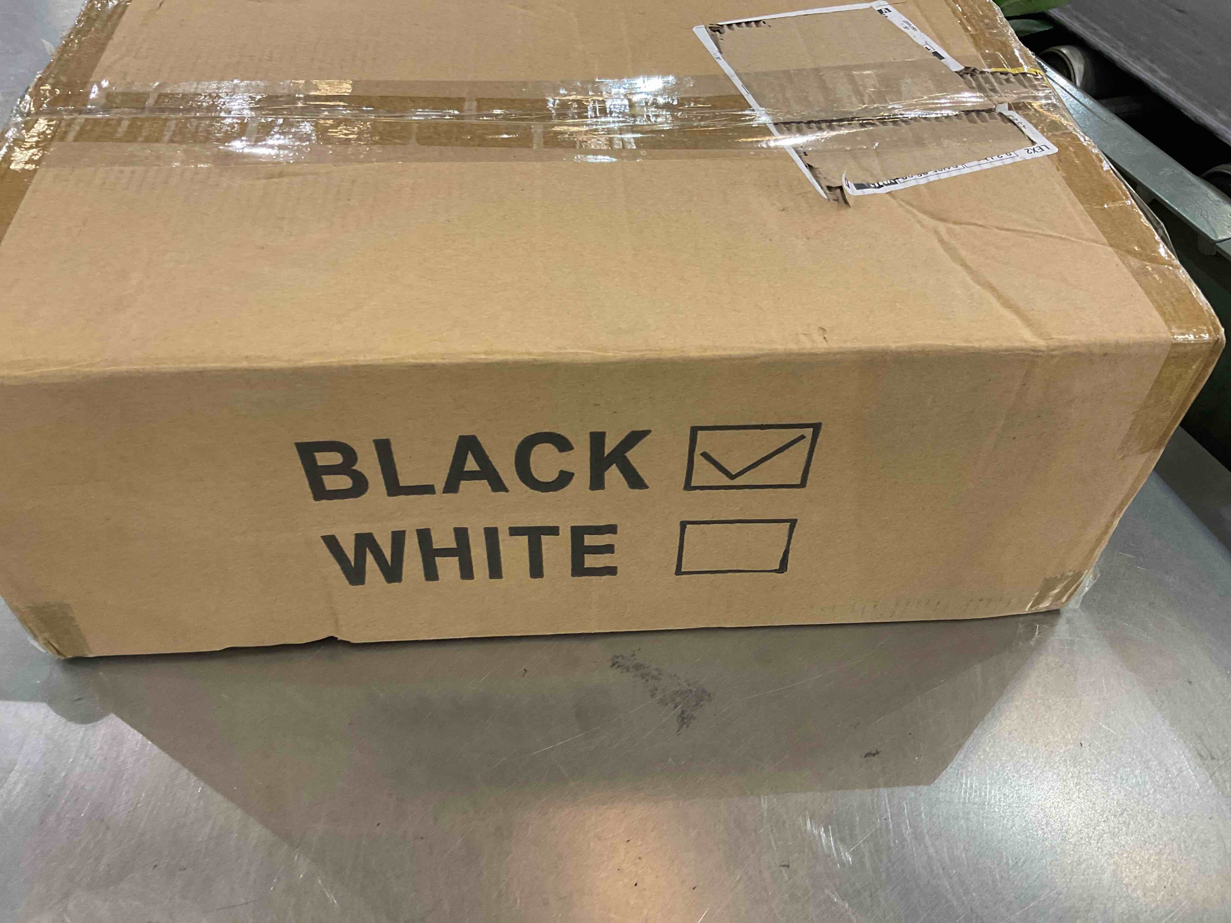 https://s3.amazonaws.com/lotting-images-prod/bidfta/EXS00278568_1684783175131.jpeg