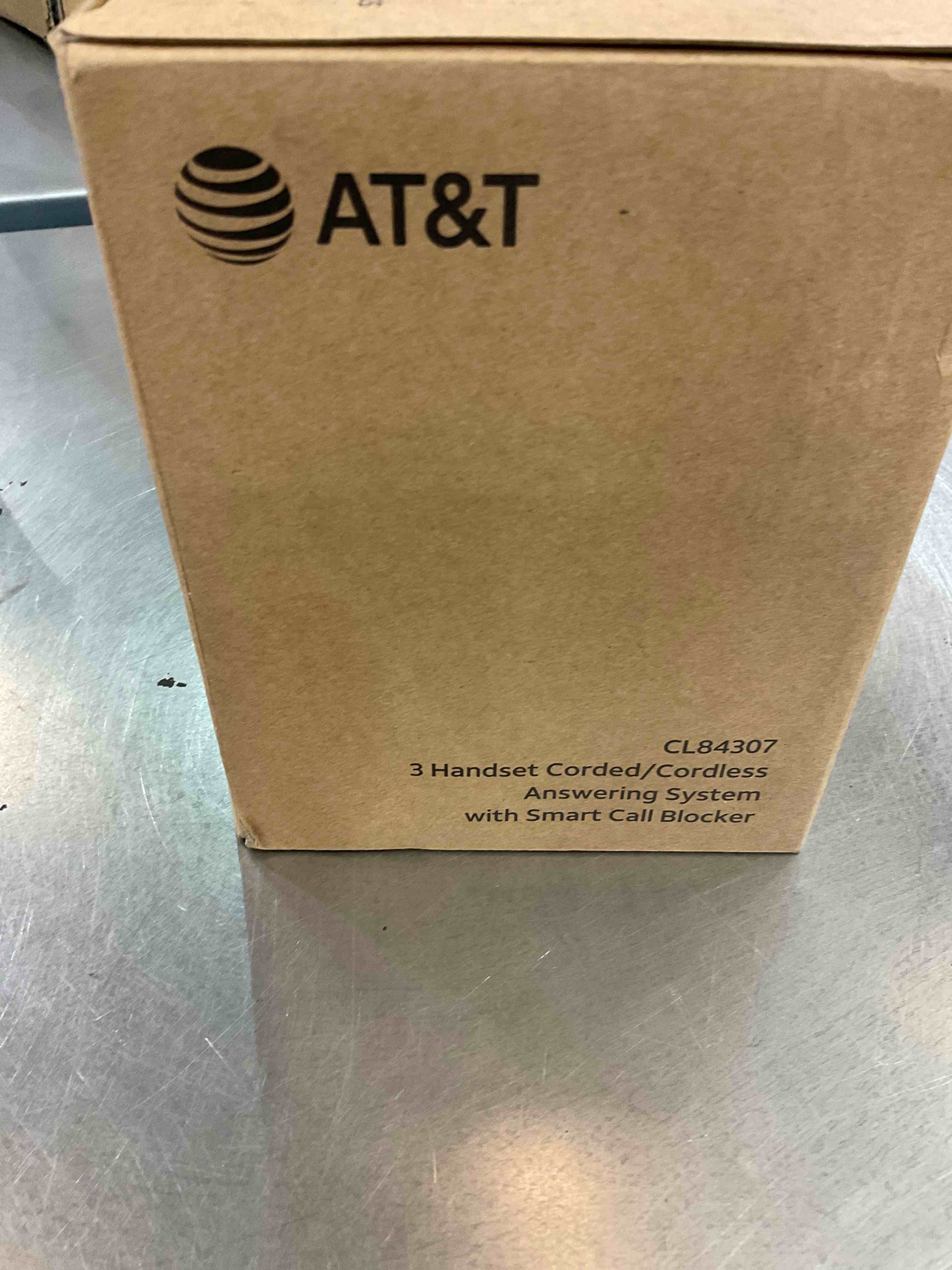 https://s3.amazonaws.com/lotting-images-prod/bidfta/EXS00278737_1685026258336.jpeg
