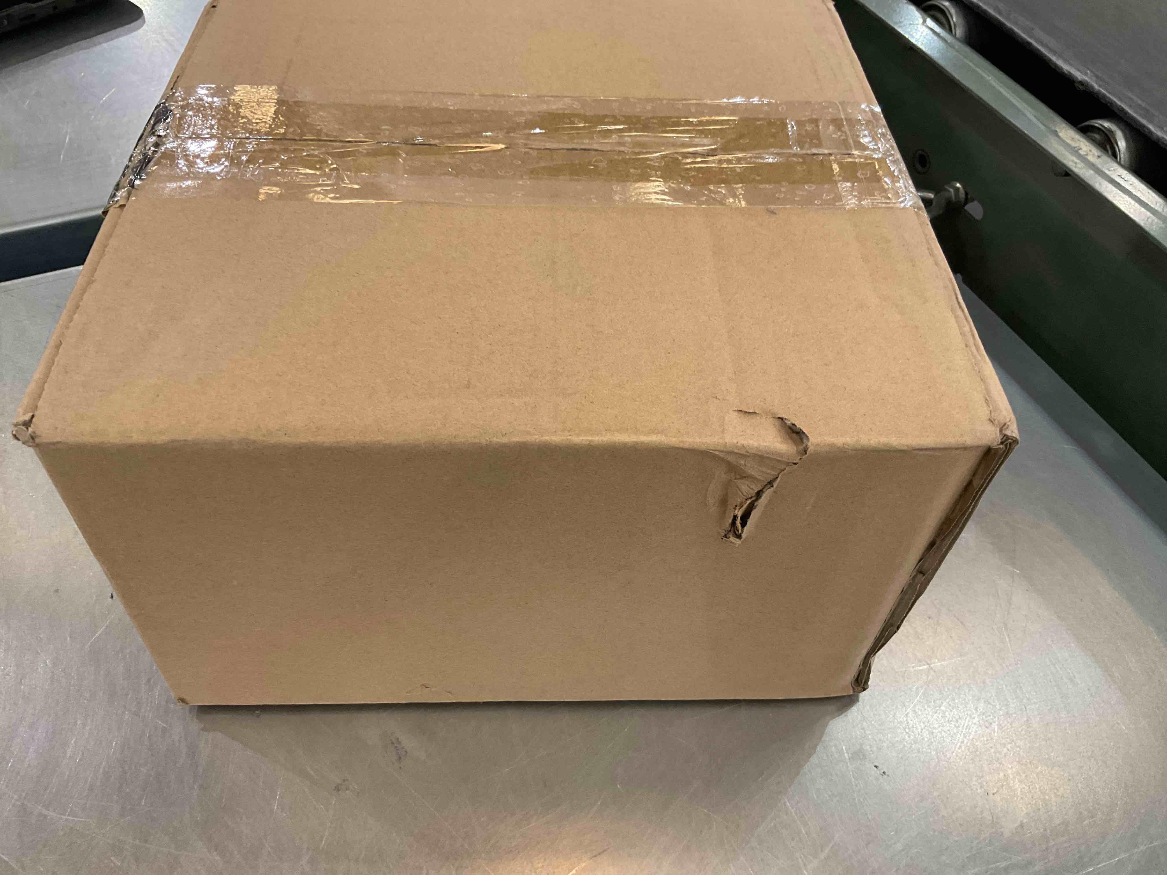 https://s3.amazonaws.com/lotting-images-prod/bidfta/EXS00278926_1685128105408.jpeg
