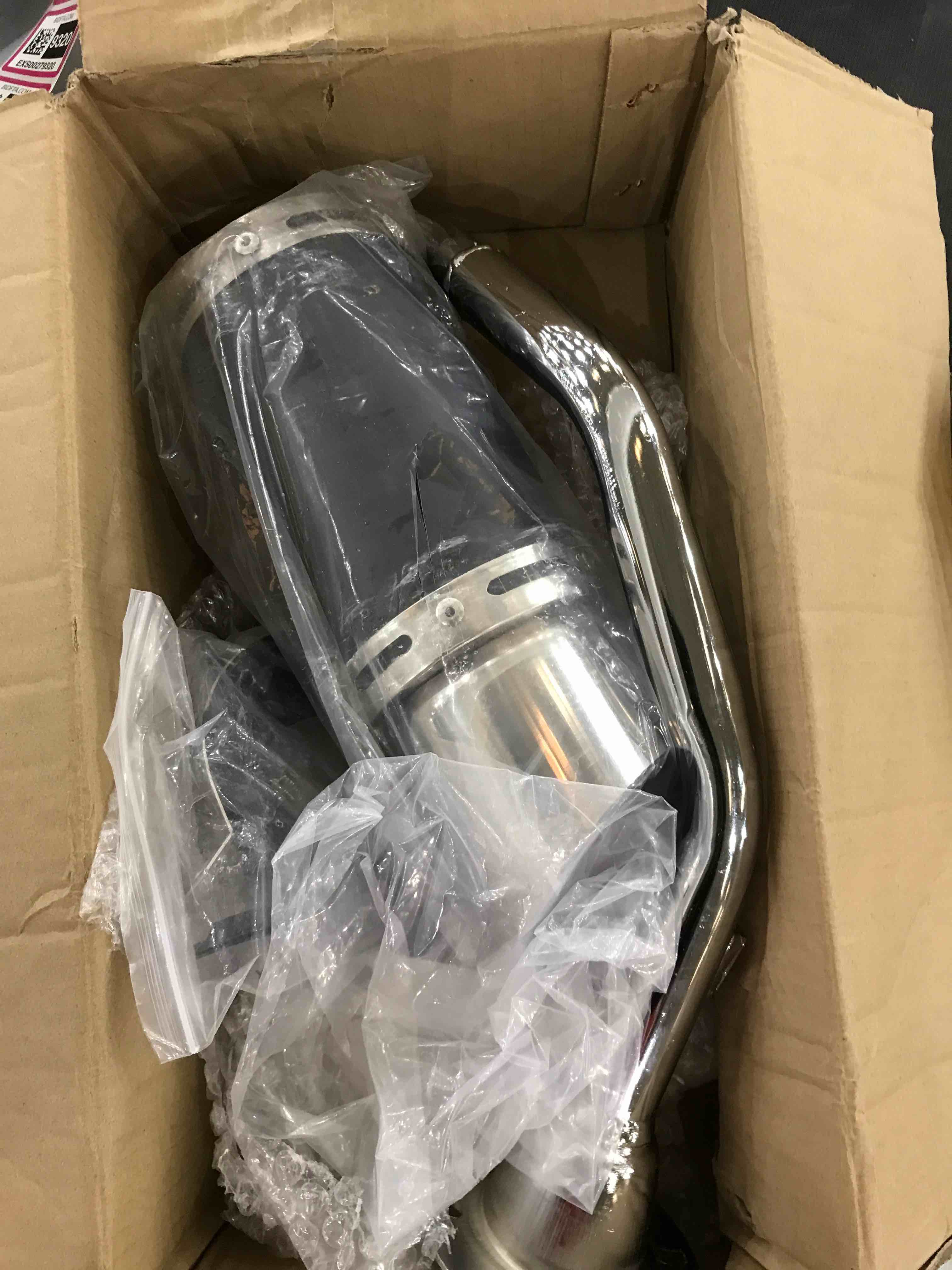https://s3.amazonaws.com/lotting-images-prod/bidfta/EXS00279315_1686314203930.jpeg